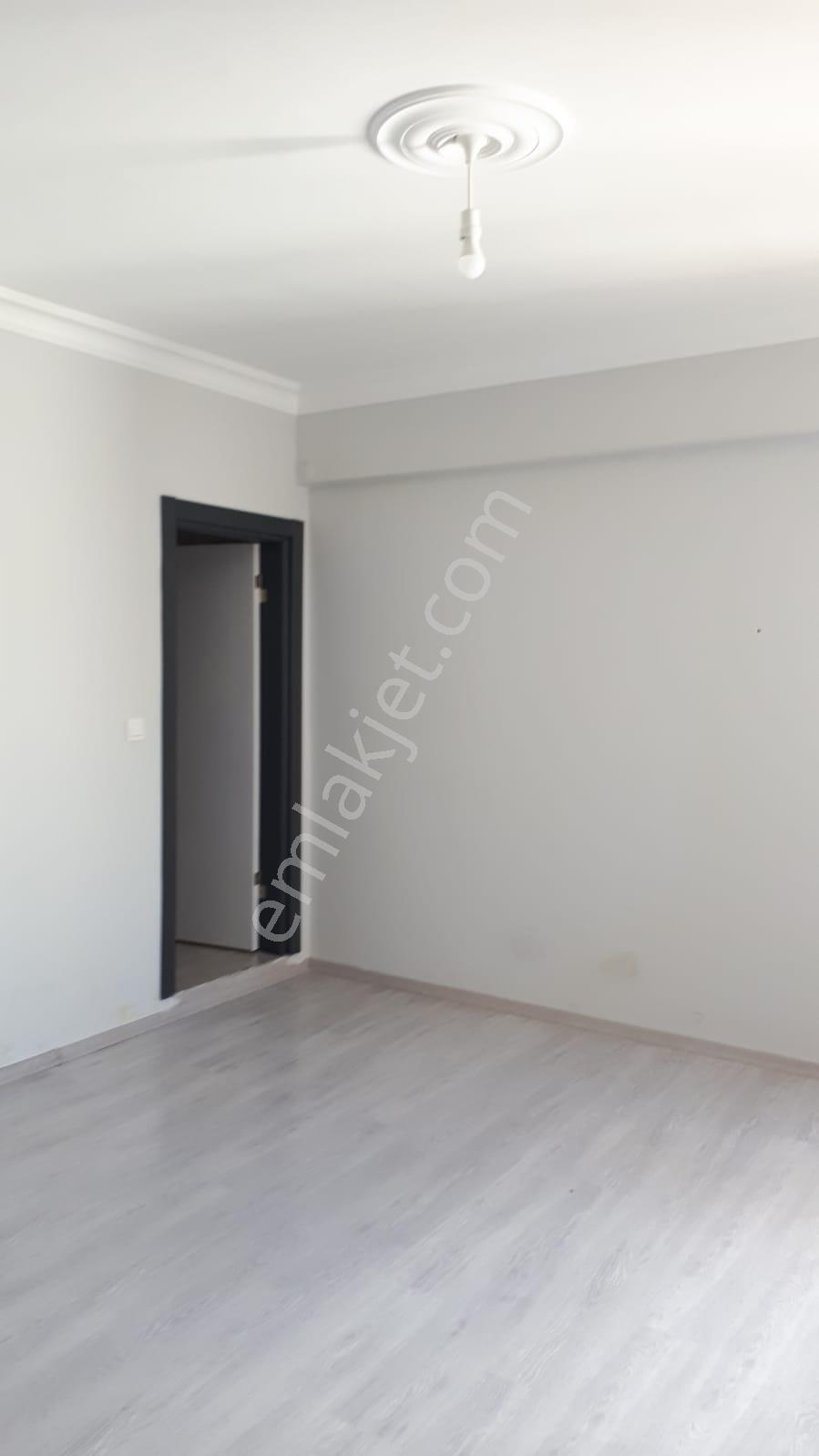 Edirne Uzunköprü Çevreyolunda 3+1 Doğalgazlı, Asansörlü, 5 Yıllık Binada Kiralık Daire - Görsel 13