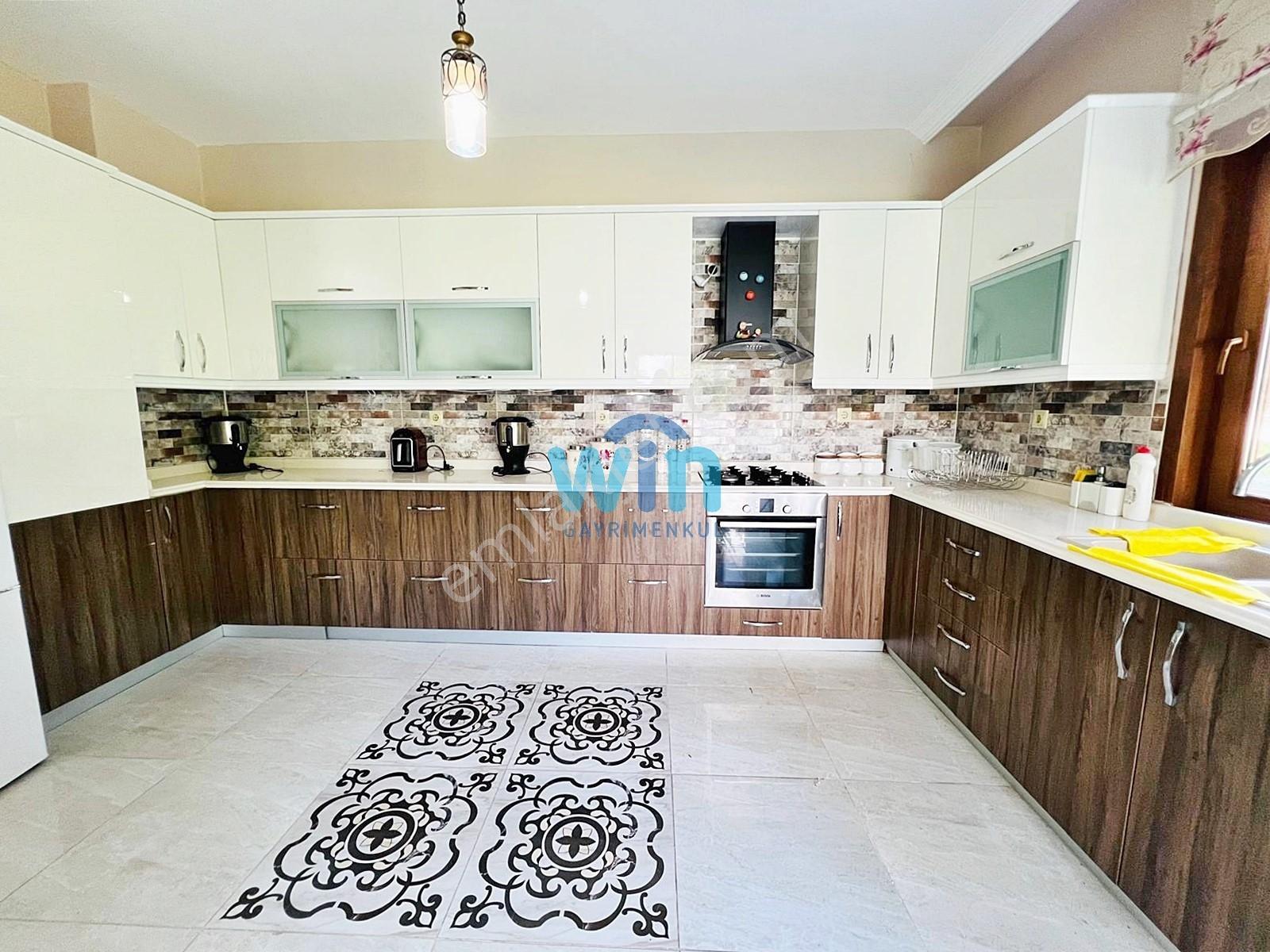 Win'den Gama Konutlarında Ultra Lüks Kiralık 3+1 Villa - Görsel 23