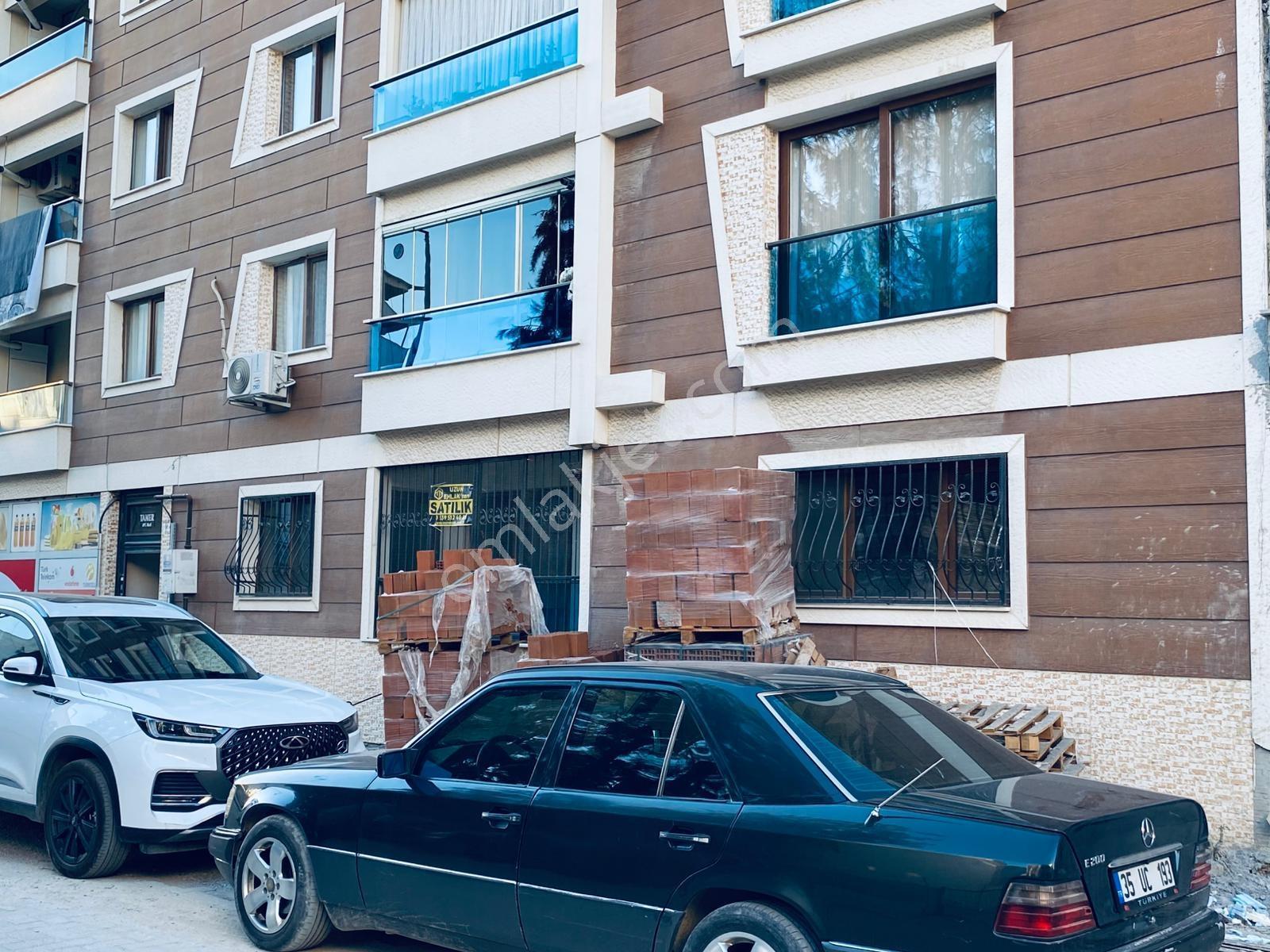 Uzun Emlak'tan Muradiye'de Bahçeli-balkonlu Yüksek Zemin - Görsel 8