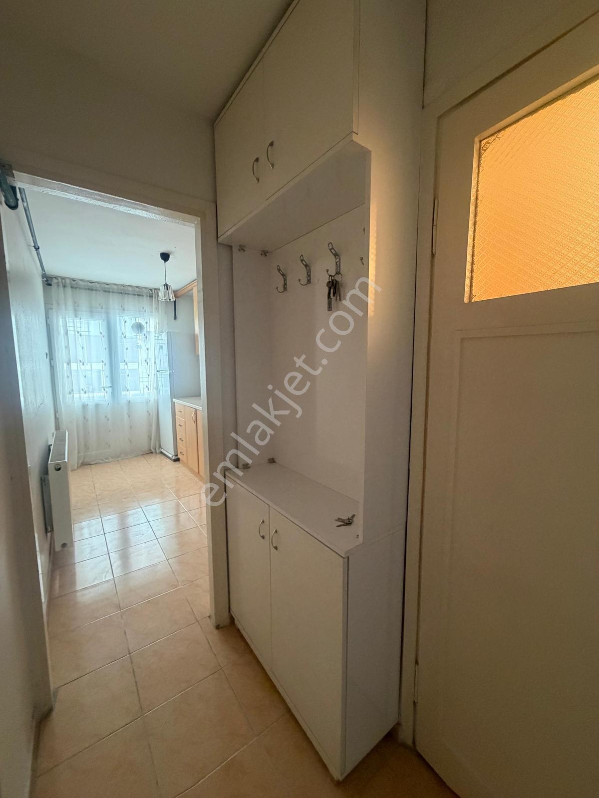 İnönü Caddesi İzmirspor Metro Yakını Otoparklı Kiralık Daire 2+1 - Görsel 12