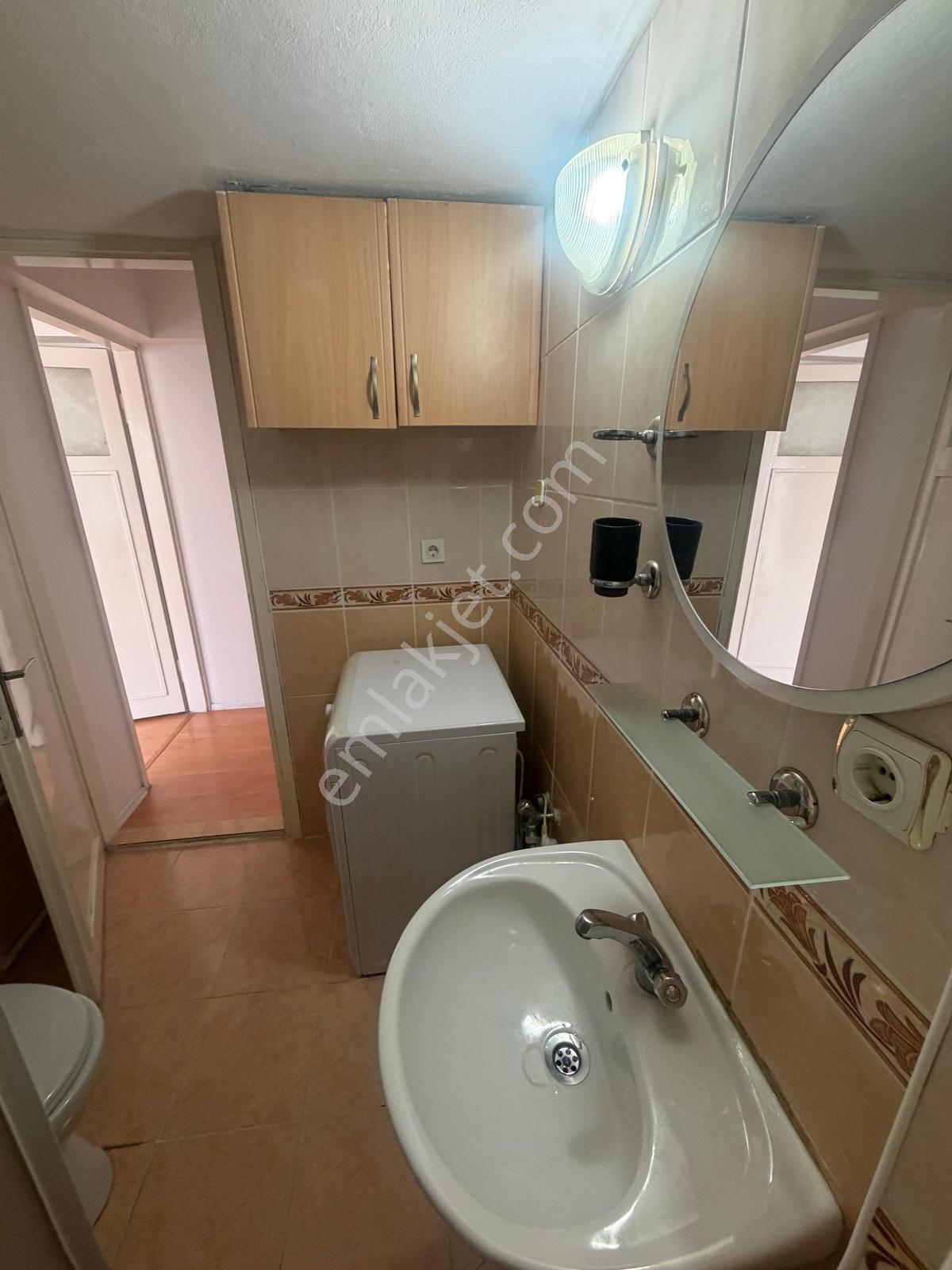 İnönü Caddesi İzmirspor Metro Yakını Otoparklı Kiralık Daire 2+1 - Görsel 35