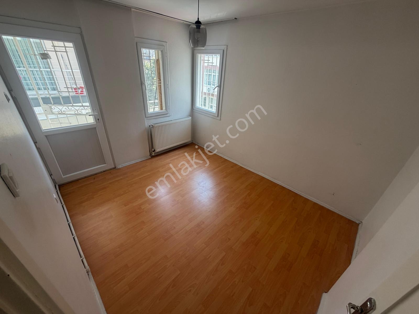 İnönü Caddesi İzmirspor Metro Yakını Otoparklı Kiralık Daire 2+1 - Görsel 16