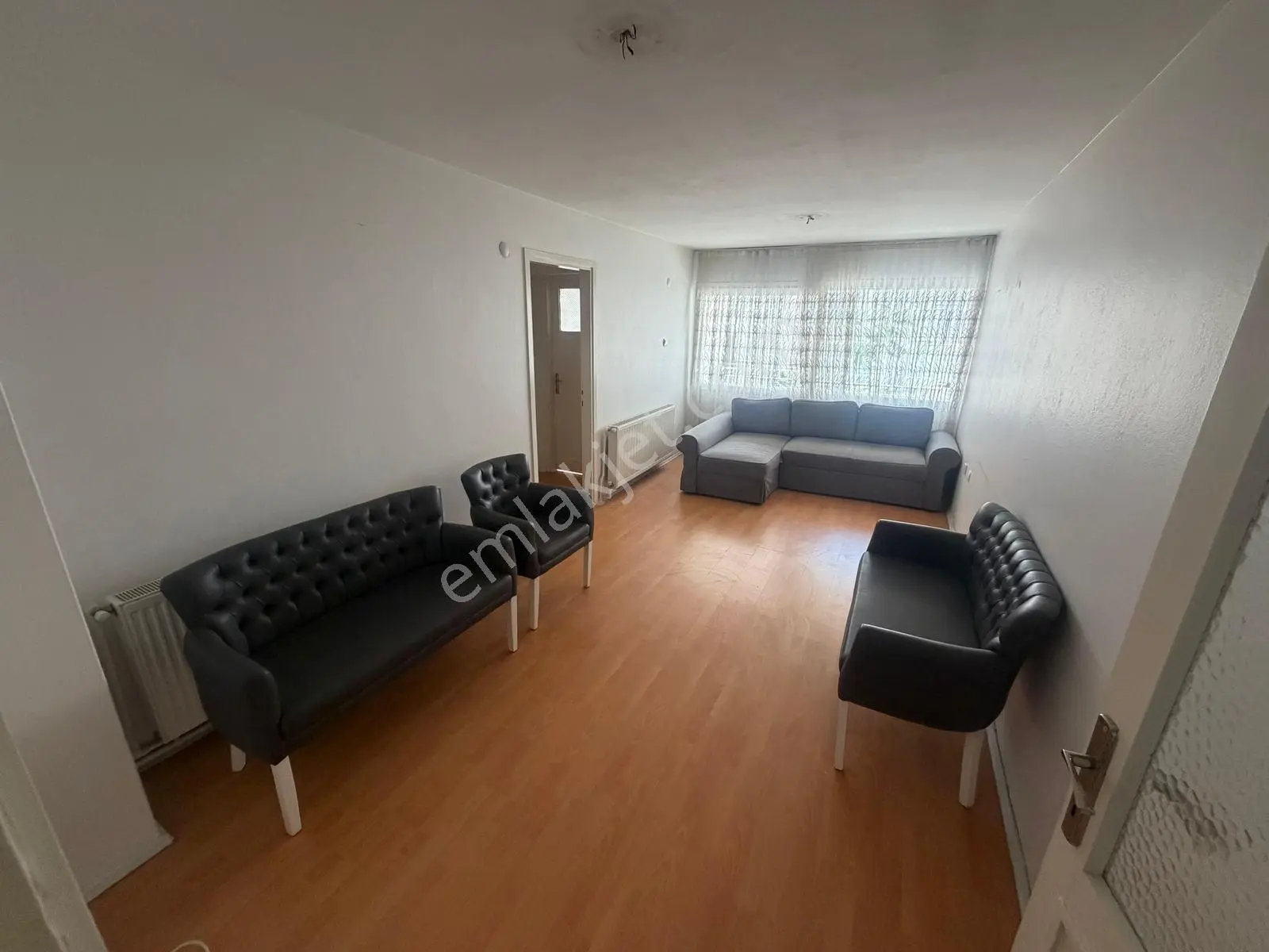 İnönü Caddesi İzmirspor Metro Yakını Otoparklı Kiralık Daire 2+1 - Görsel 3