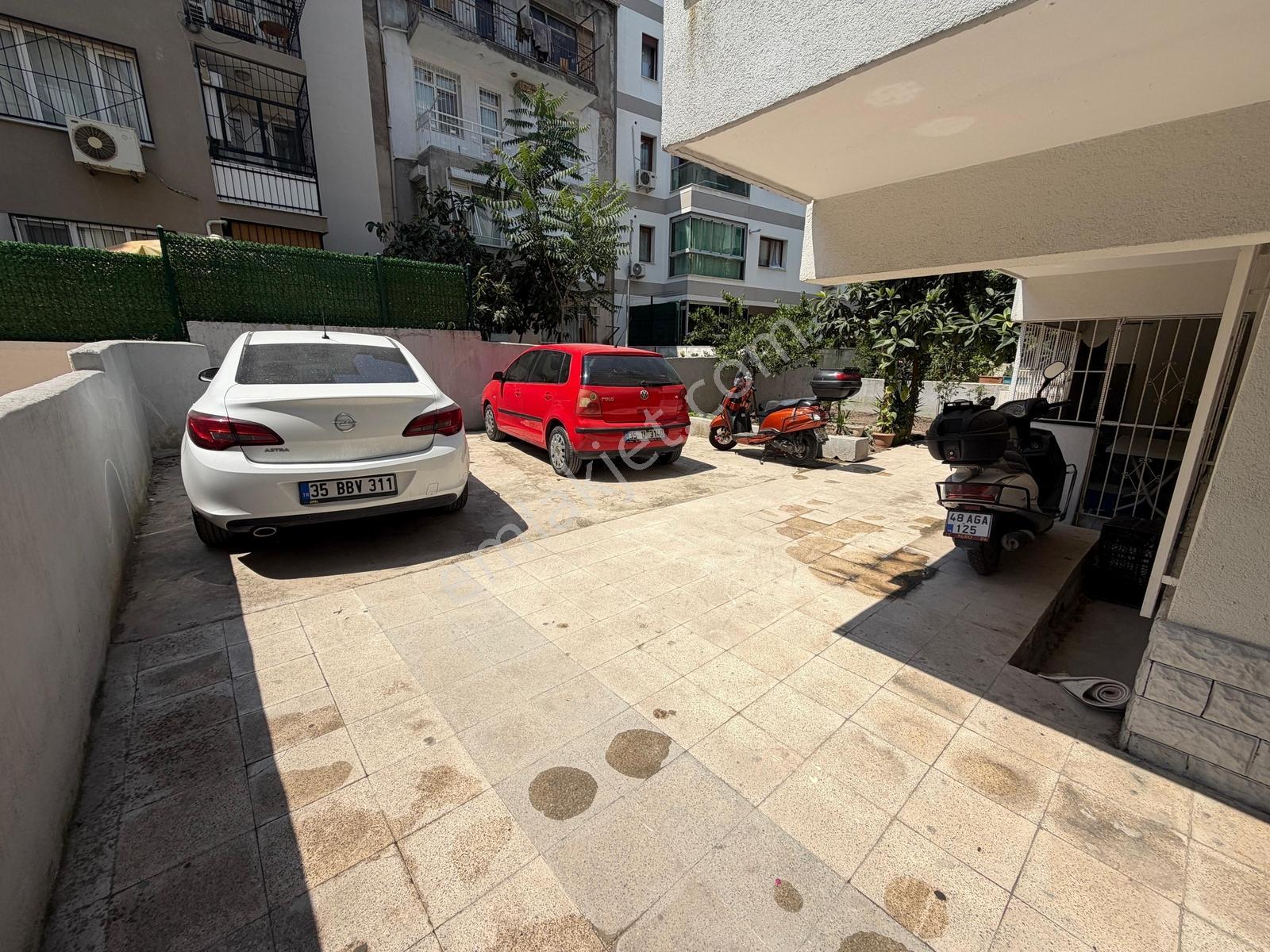İnönü Caddesi İzmirspor Metro Yakını Otoparklı Kiralık Daire 2+1 - Görsel 34