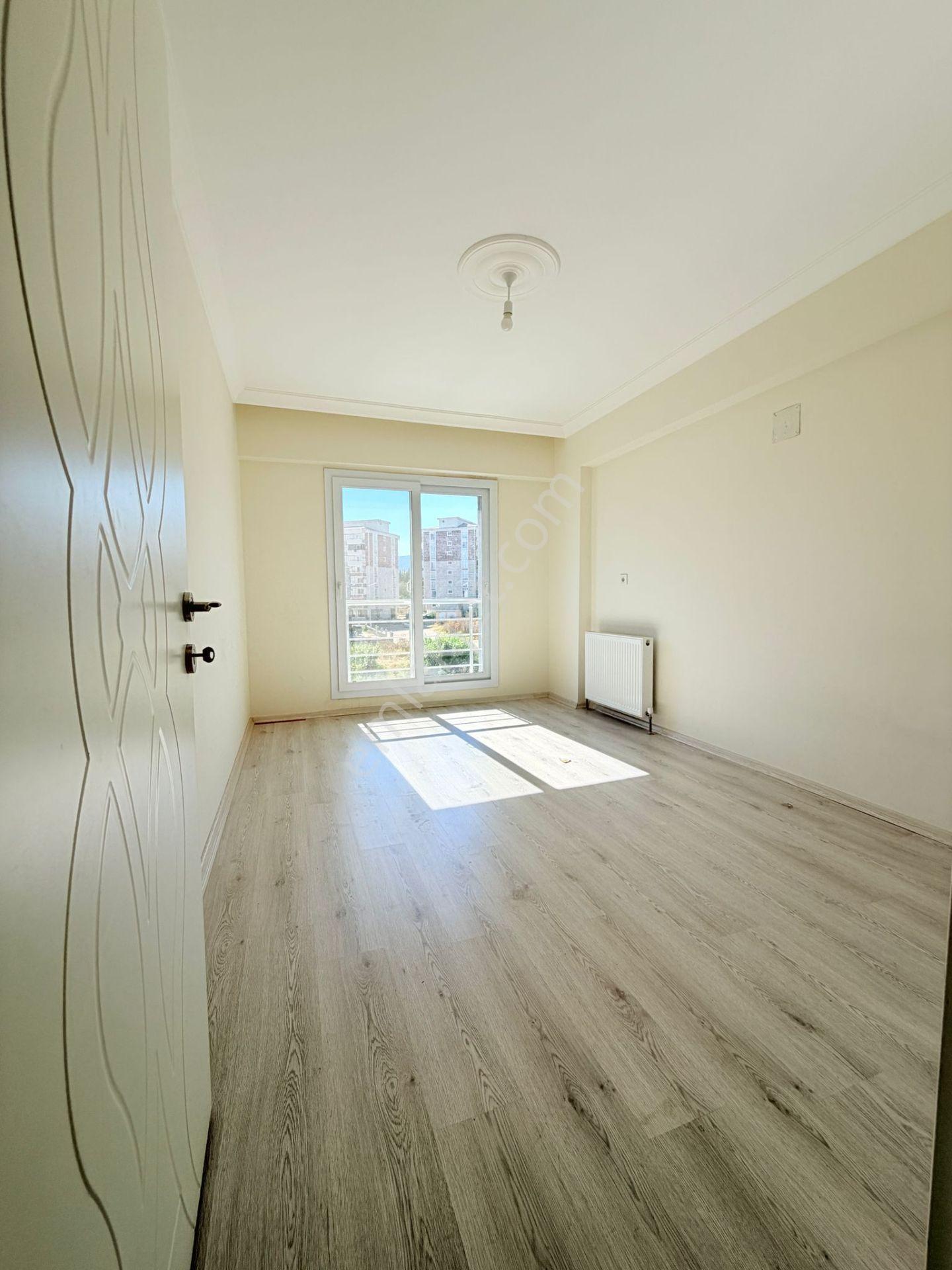 📣 📣 Yeşil Mahallede 180m2 3+1 Kiralık Daire 📣 📣 - Görsel 8