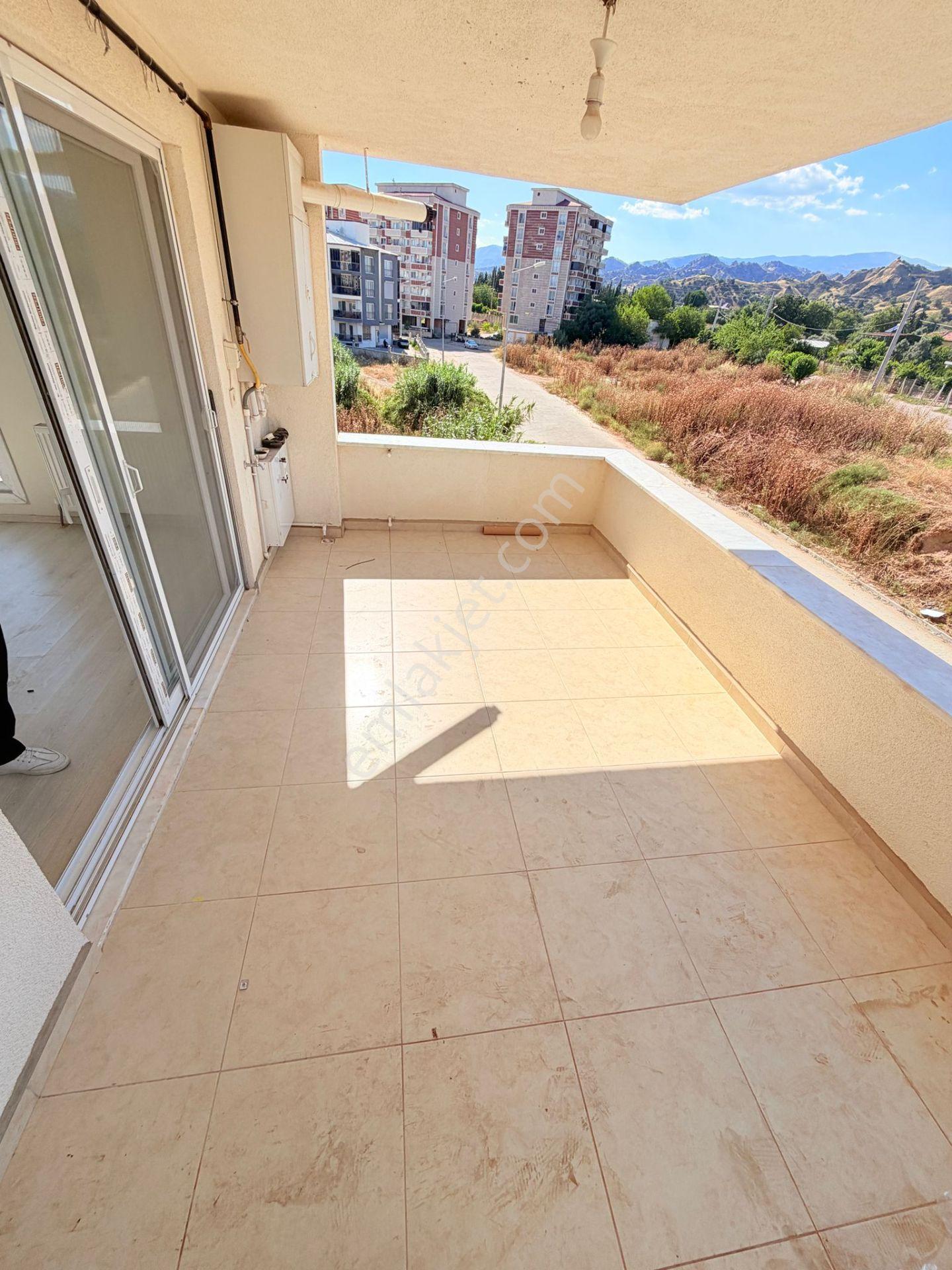 📣 📣 Yeşil Mahallede 180m2 3+1 Kiralık Daire 📣 📣 - Görsel 3