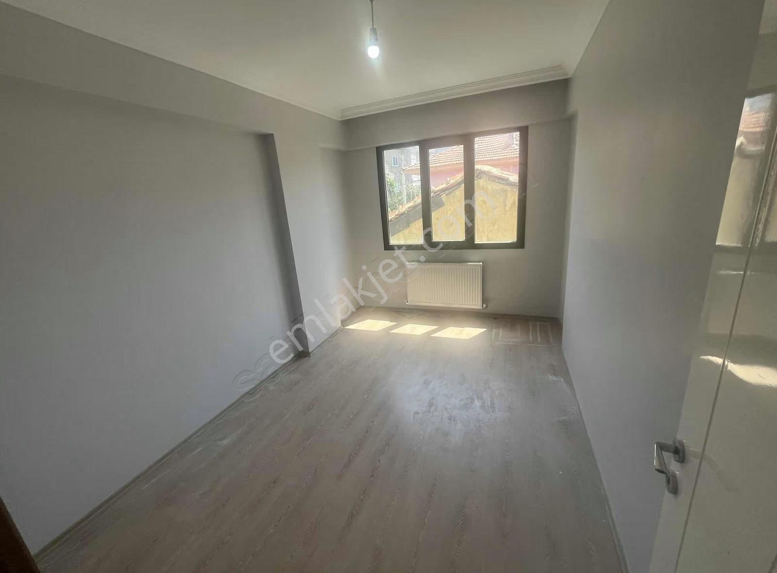 İlçe Jandarma Karakoluna Yakın 3+1 Kiralık Daire - Görsel 5