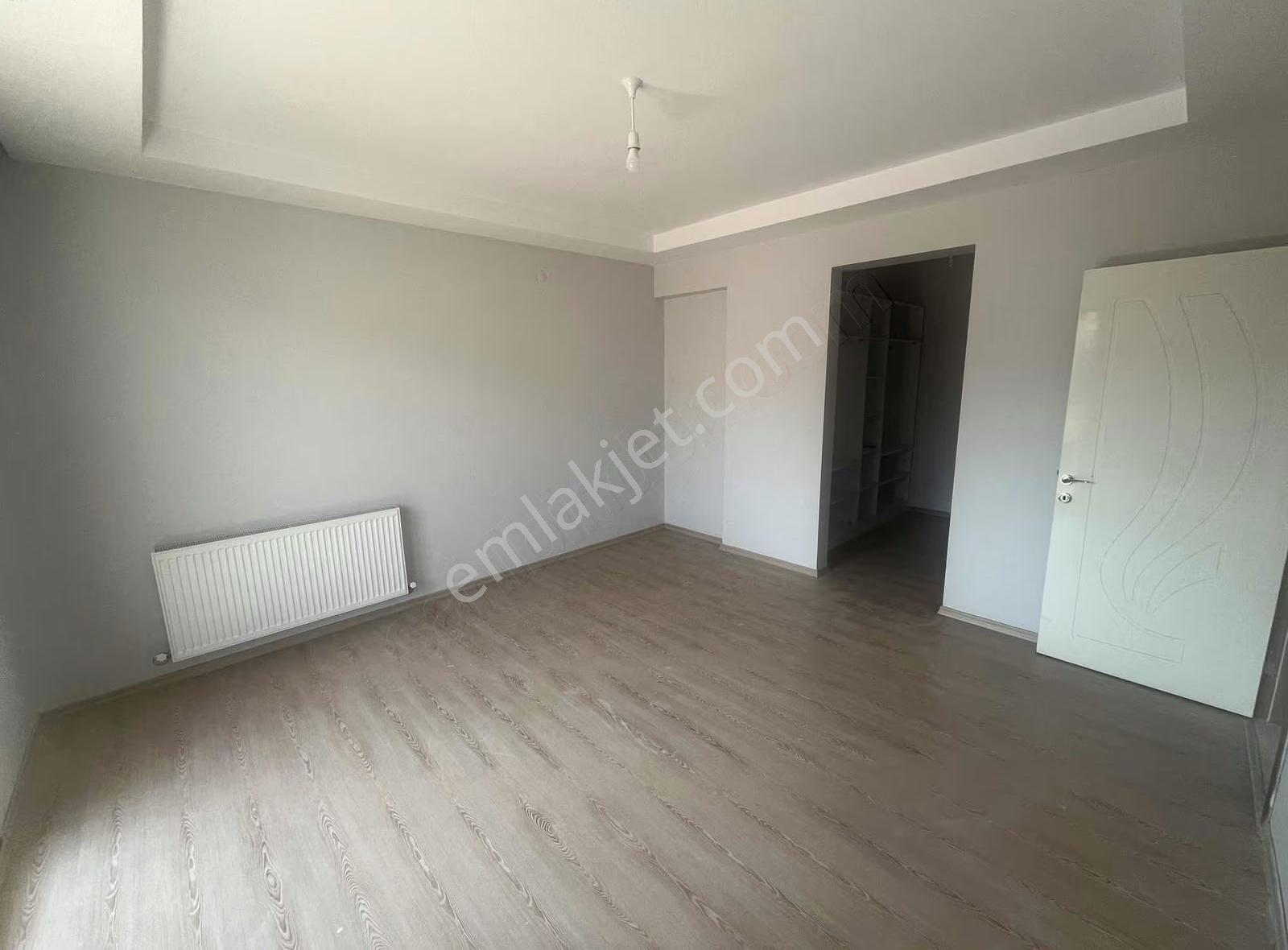 İlçe Jandarma Karakoluna Yakın 3+1 Kiralık Daire - Görsel 6