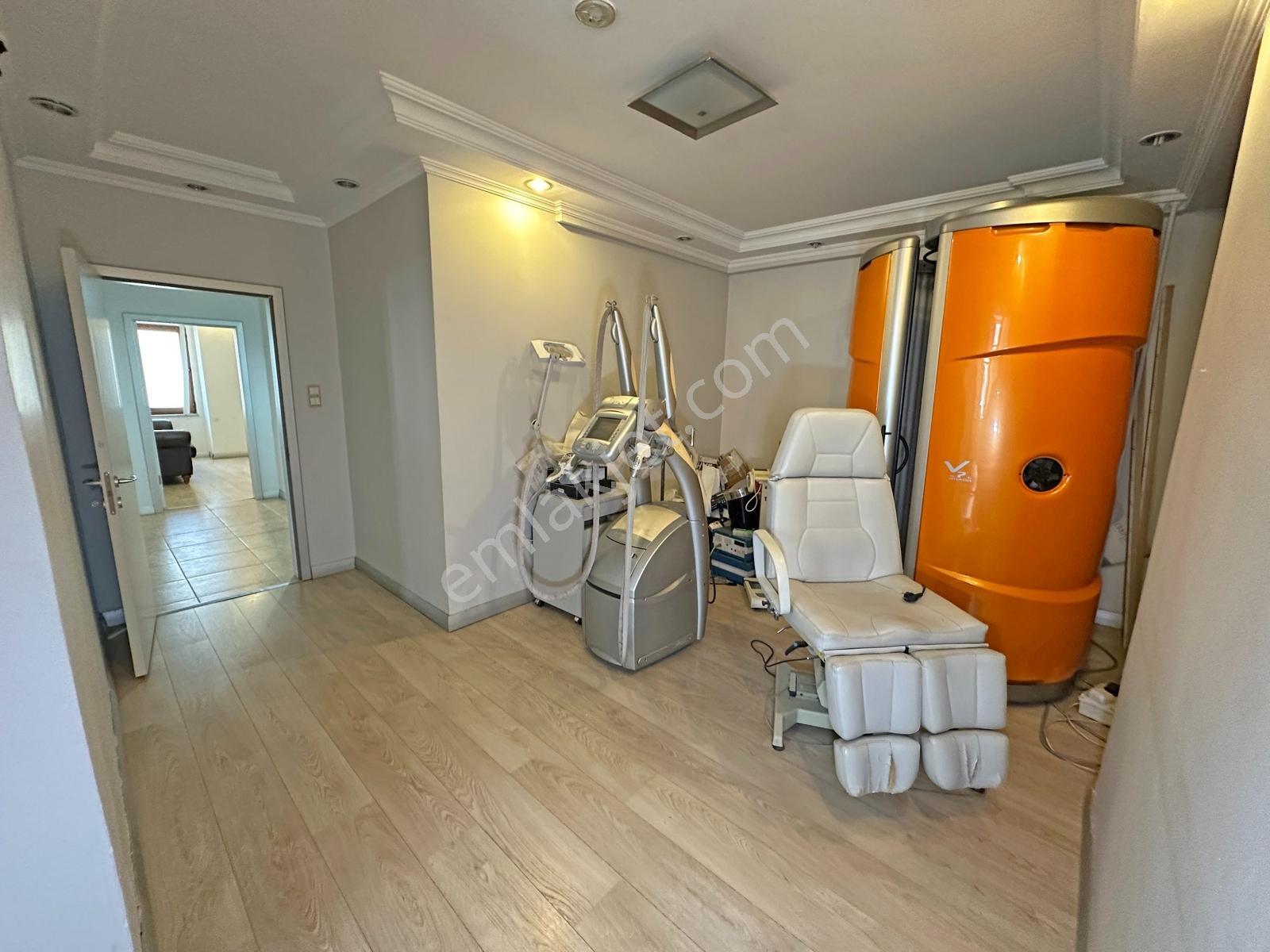 19 Mayıs Mahallesi Çiftlik Caddesinde Satılık 3+1 Daire - Görsel 23