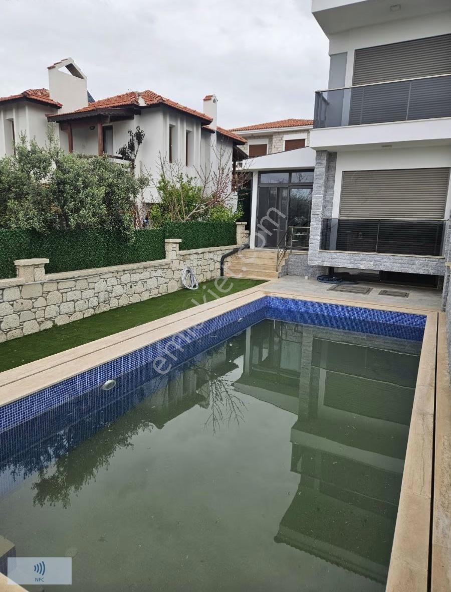 Şifne Yalı Mahallesınde Kiralık Havuzlu Müstakil 3+1 Villa - Görsel 4