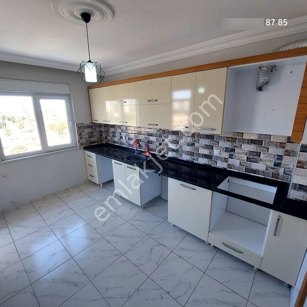 Kırçiçeği Caddesi'nde Kat Da Asansörlü Geniş 2+1 Daire - Görsel 16