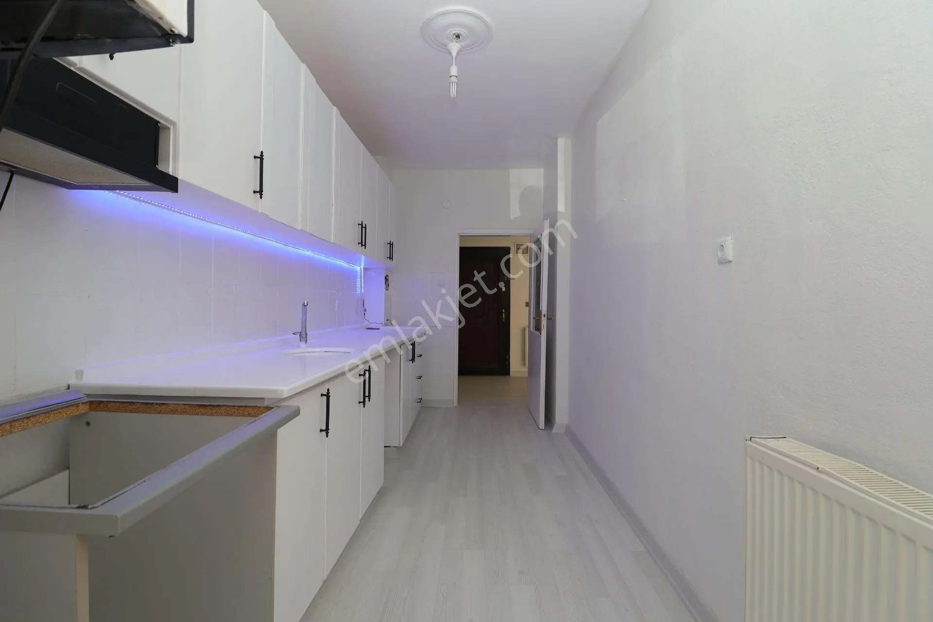 Akif'ten Ayyıldız'da Site İçi 3+1 Pazara Okula Yakın Kiralık Daire - Görsel 4