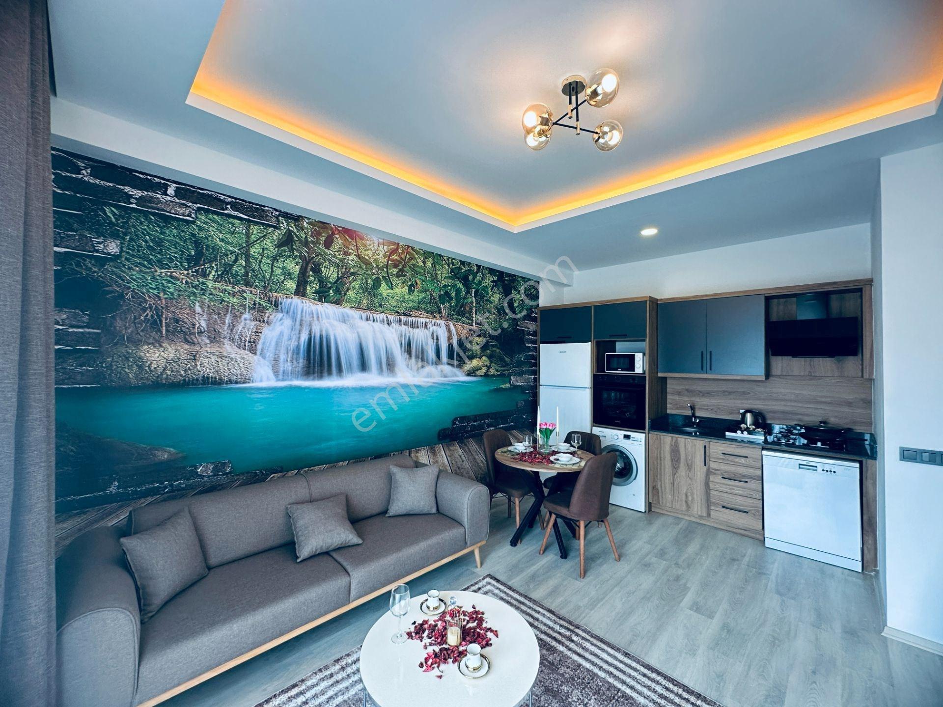 Alanya Mahmutlarda Merkezi Konumda Full Eşyalı 1+1 Satılık Daire