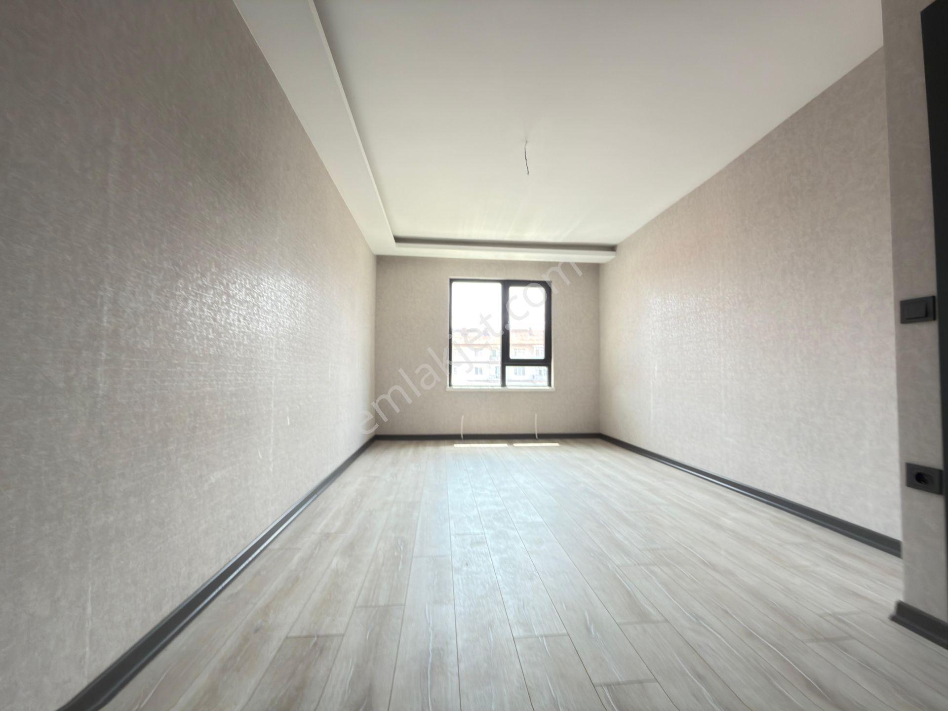 Özçeliklerden Cadde Yakını Çift Banyo Köşe Başı 140m2 3+1 Dairee - Görsel 28