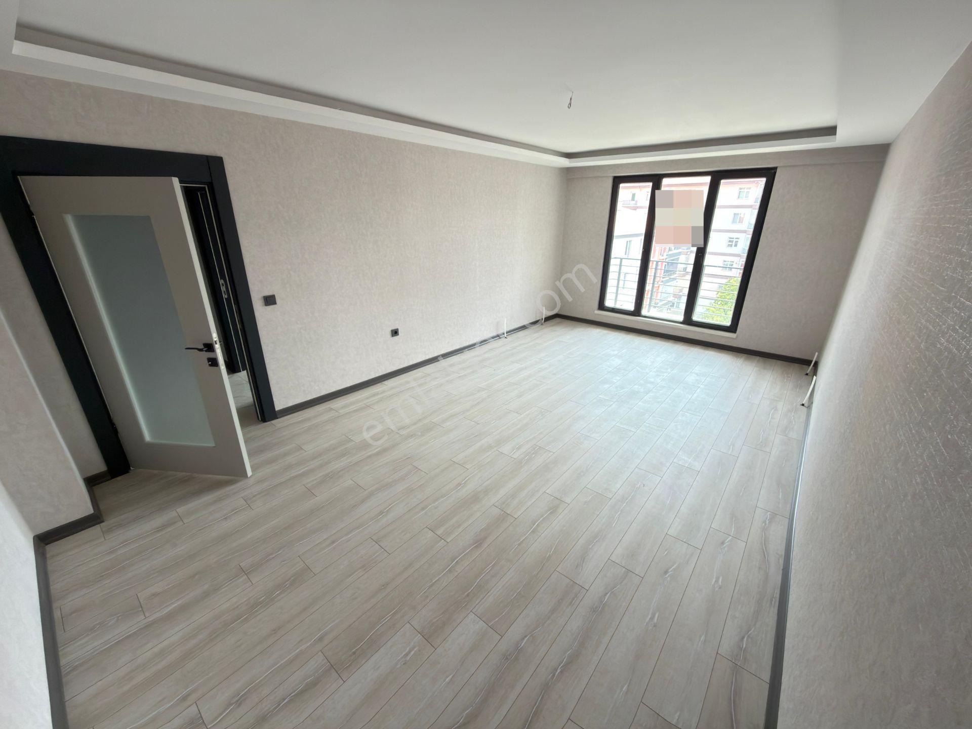 Özçeliklerden Cadde Yakını Çift Banyo Köşe Başı 140m2 3+1 Dairee - Görsel 14