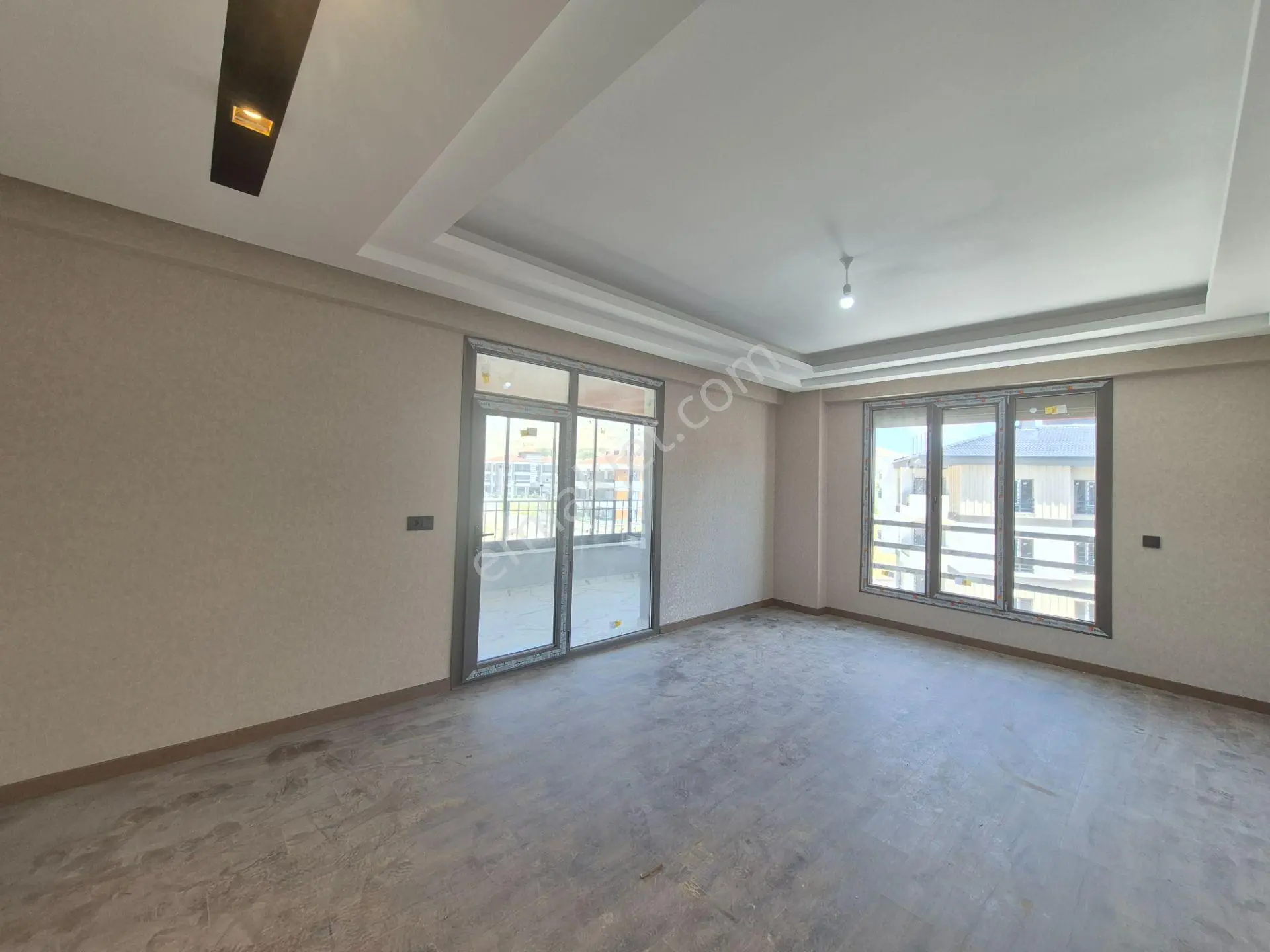🏡 Selahaddin Eyyubi Mahallesi'nde 3+1 | Sıfır Ve Oturuma Hazır Fırsat Daireler - Görsel 3
