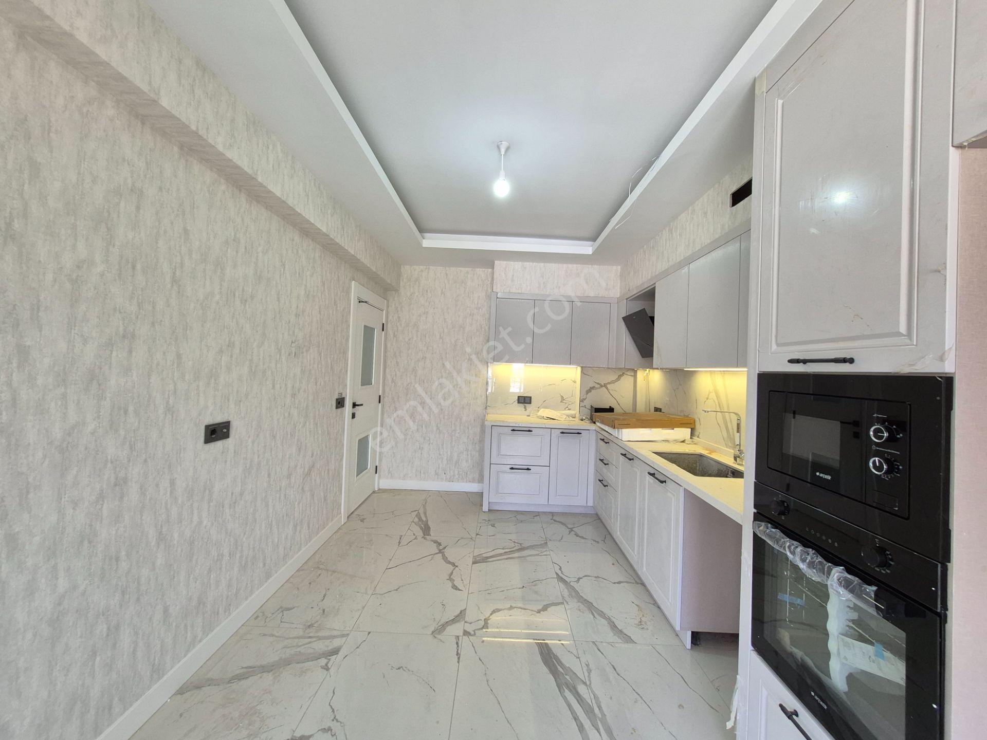 🏡 Selahaddin Eyyubi Mahallesi'nde 3+1 | Sıfır Ve Oturuma Hazır Fırsat Daireler - Görsel 14