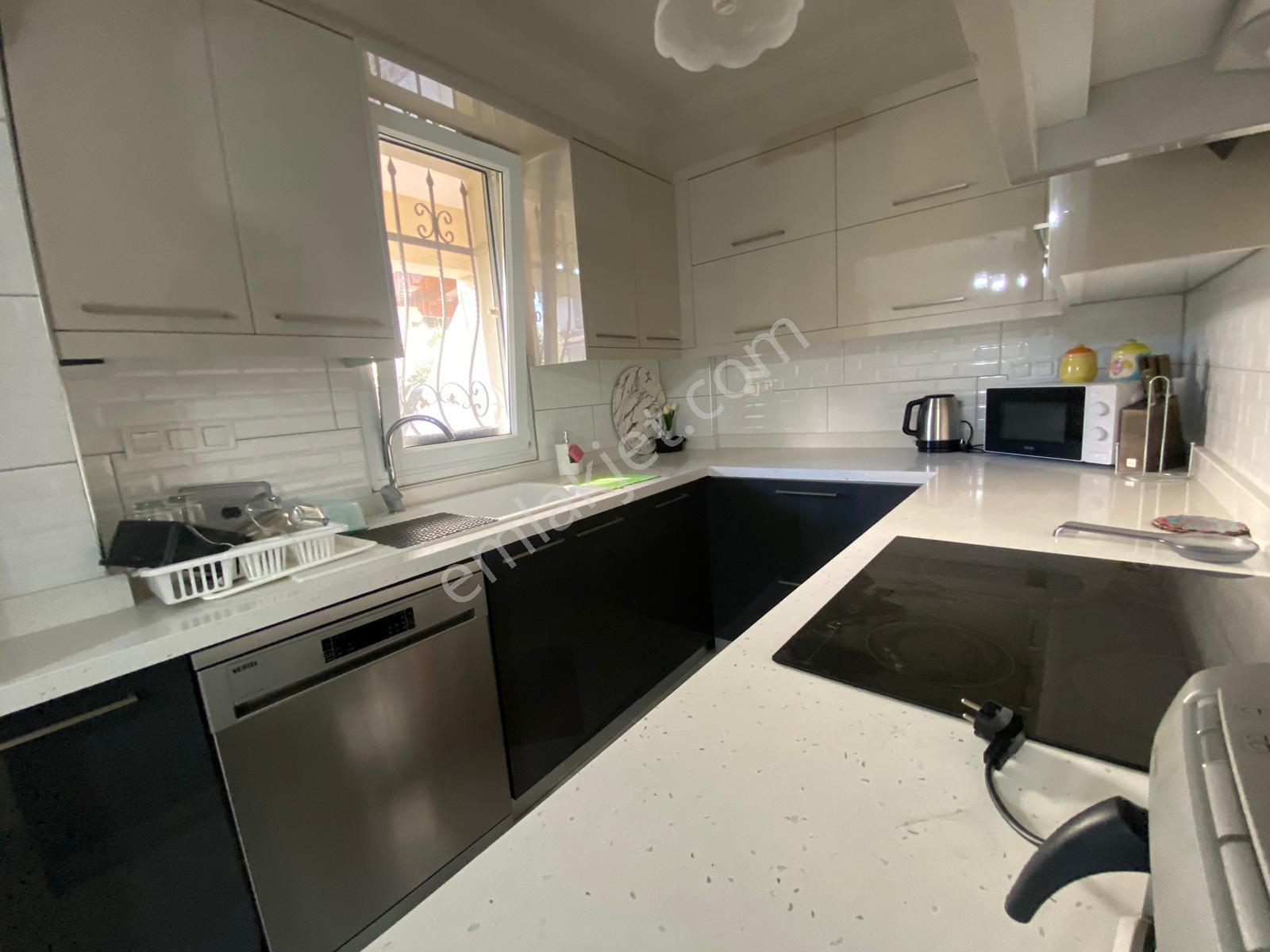 İzmir Özdere Çukuraltı’nda Yolun Deniz Tarafında Satılık 4+1 Köşe Yazlık Villa 🌿🌊 - Görsel 10