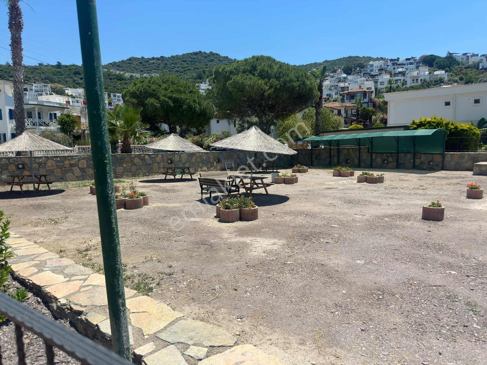 Milas Güllük'te Satılık Eşyalı, Deniz Manzaralı 3+1 Köşe Villa - Görsel 9