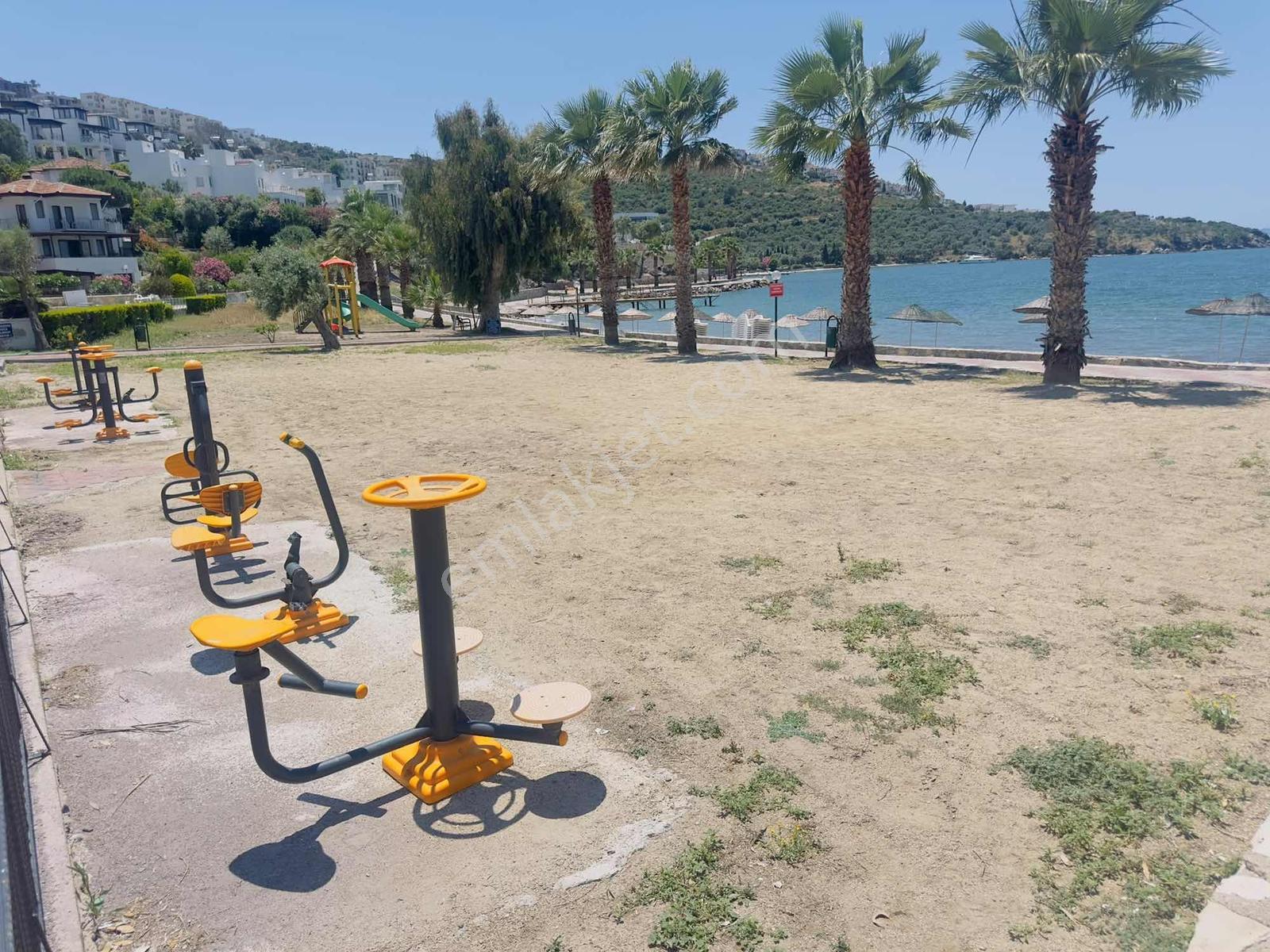 Milas Güllük'te Satılık Eşyalı, Deniz Manzaralı 3+1 Köşe Villa - Görsel 10