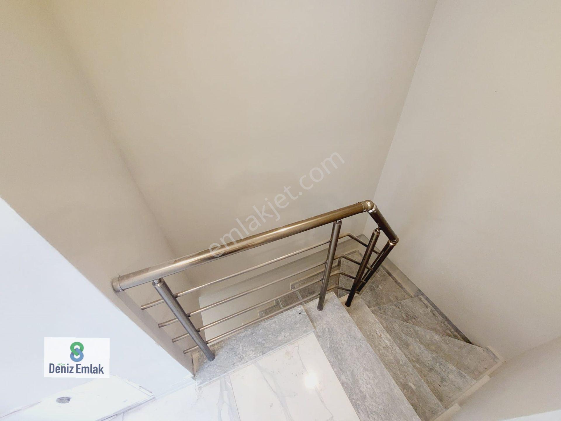 Denizden Akçayda Kapalı Otoparklı Yerden Isıtmalı Satılık 2+1 Dubleks Daire. - Görsel 6