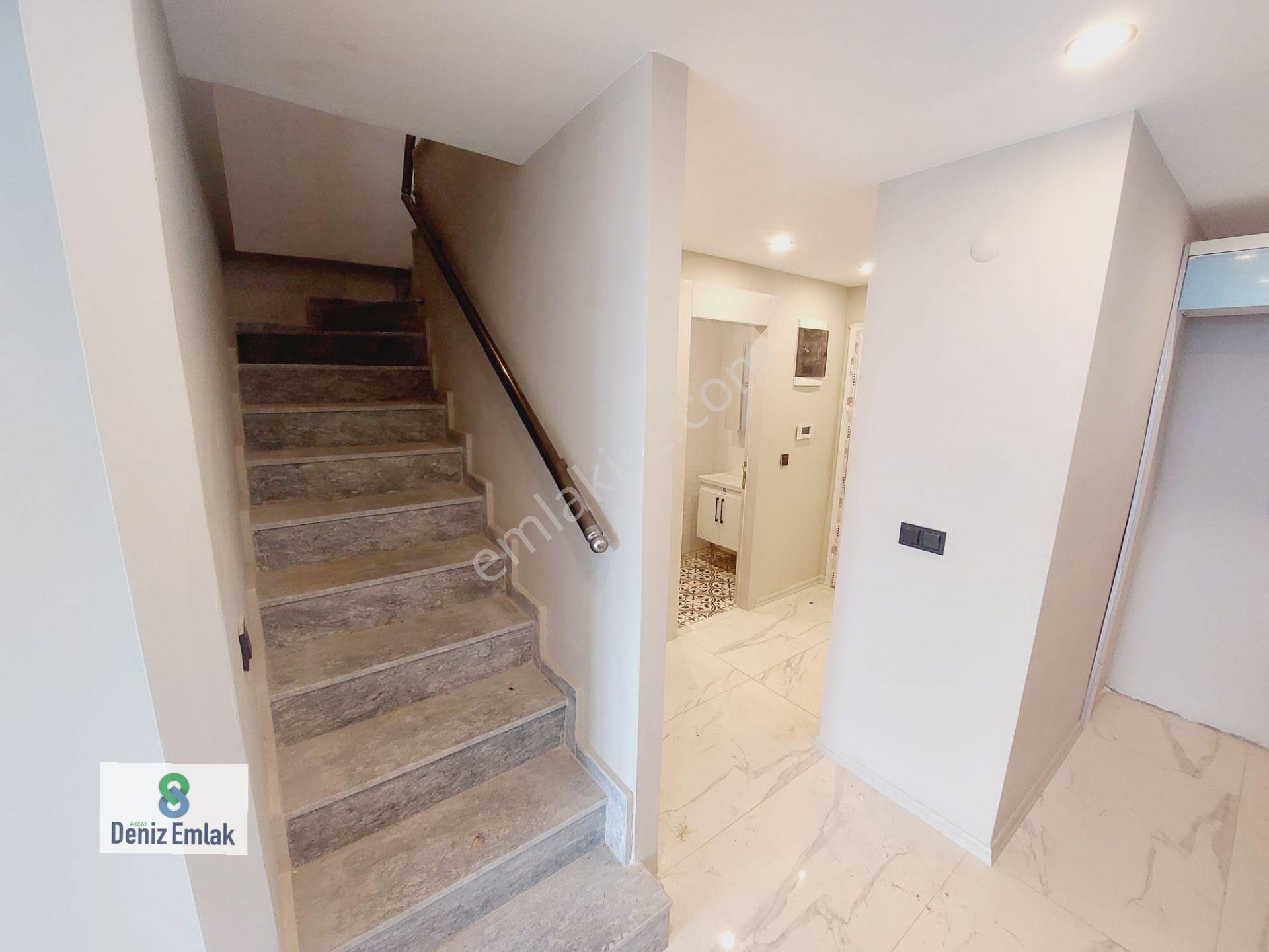 Denizden Akçayda Kapalı Otoparklı Yerden Isıtmalı Satılık 2+1 Dubleks Daire. - Görsel 14
