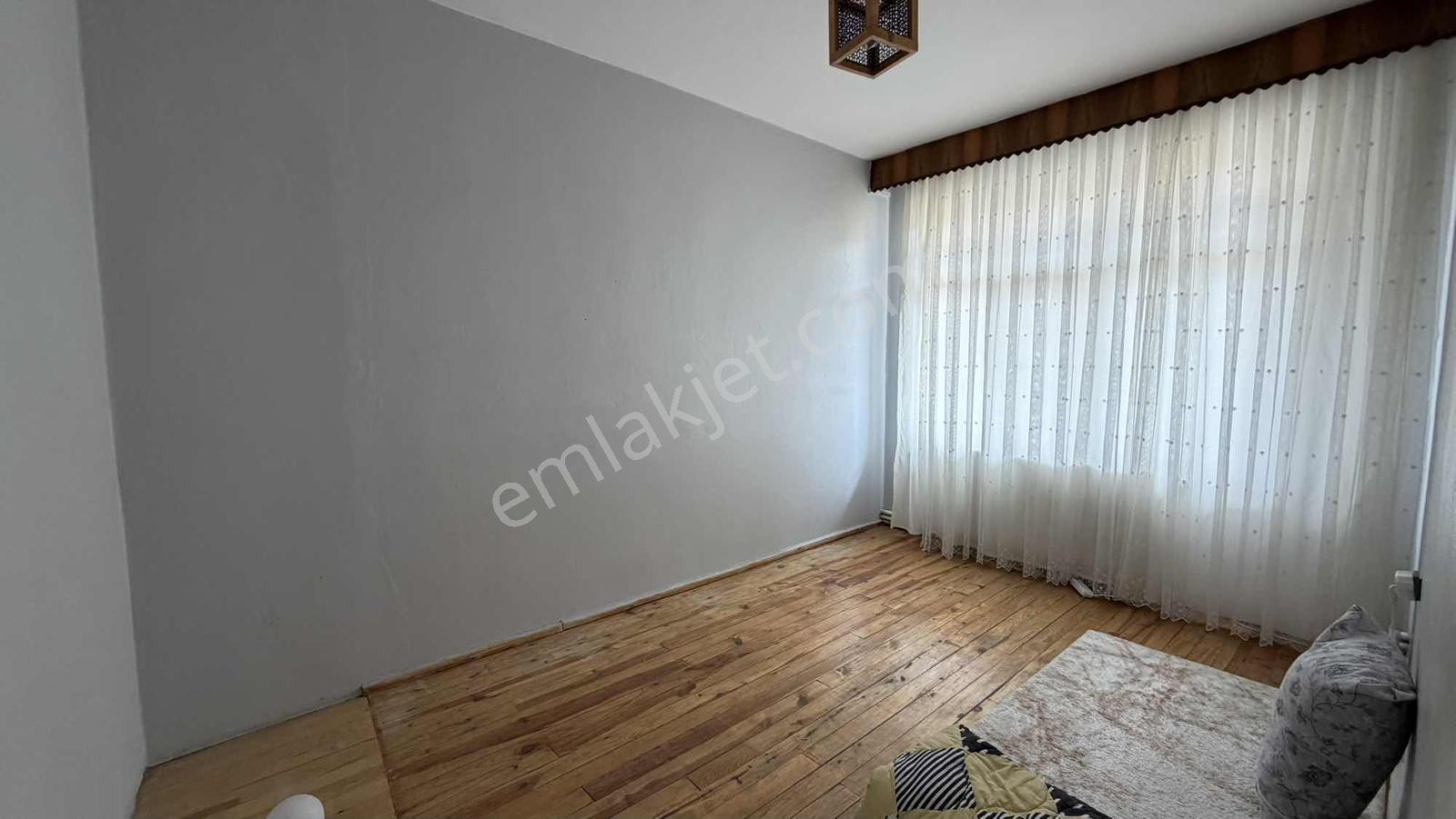 Şems-i Tebrizi Mh. Satılık Bakımlı Masrafsız Arakat Daire - Görsel 16