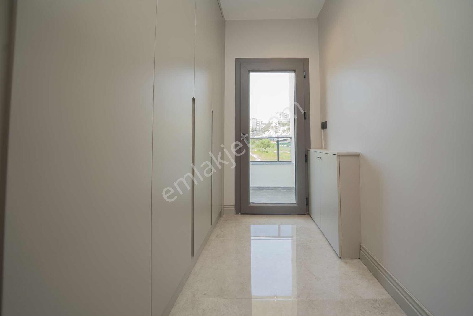 Konal 'dan | Cadde Üzeri Lüx 4+1 Villa - Görsel 10