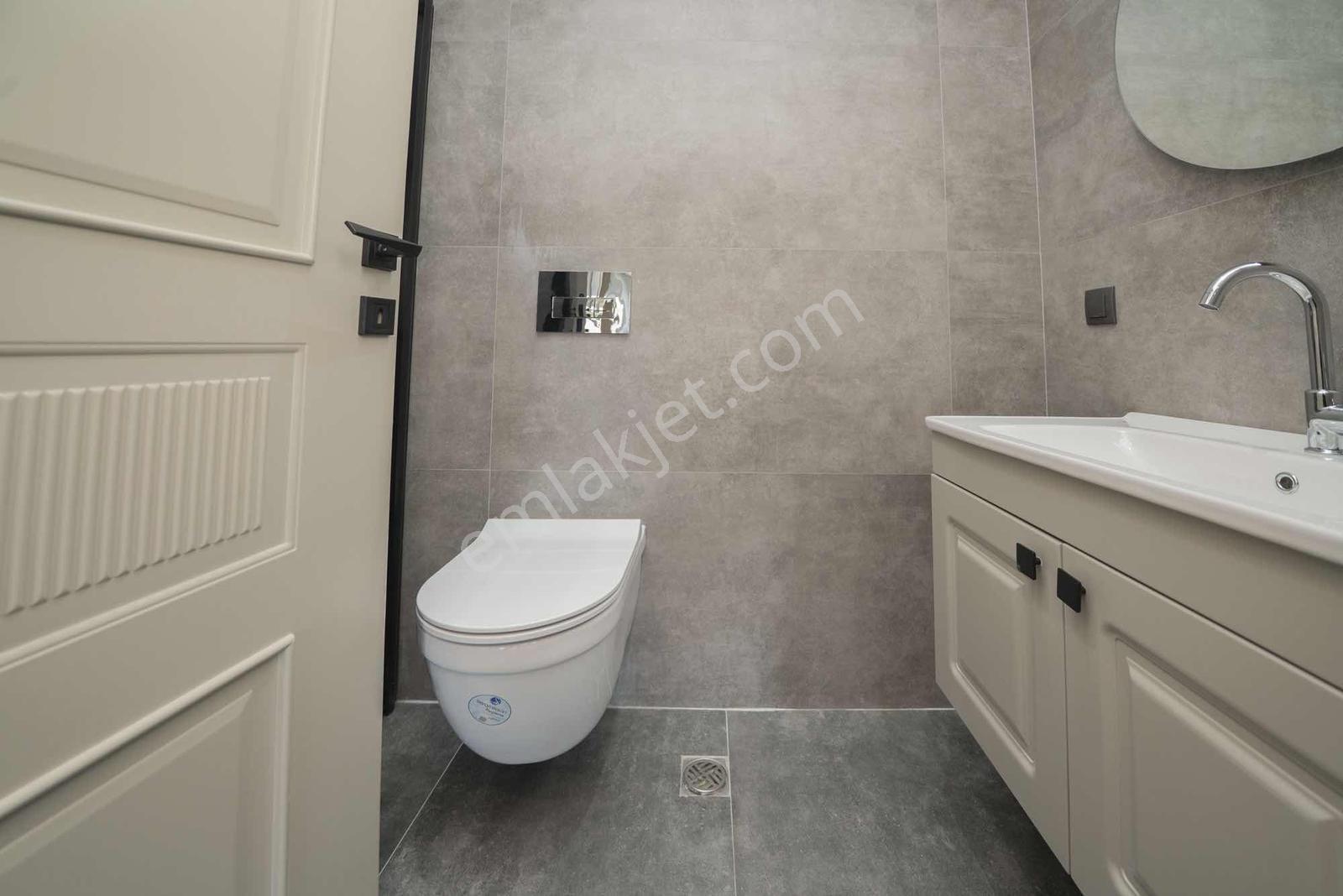 Konal 'dan | Cadde Üzeri Lüx 4+1 Villa - Görsel 18