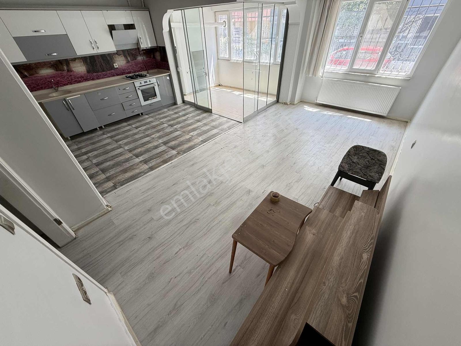Parla'dan Edremit'te 3+1 Çift Cephe Doğalgazlı Kiralık Daire - Görsel 3