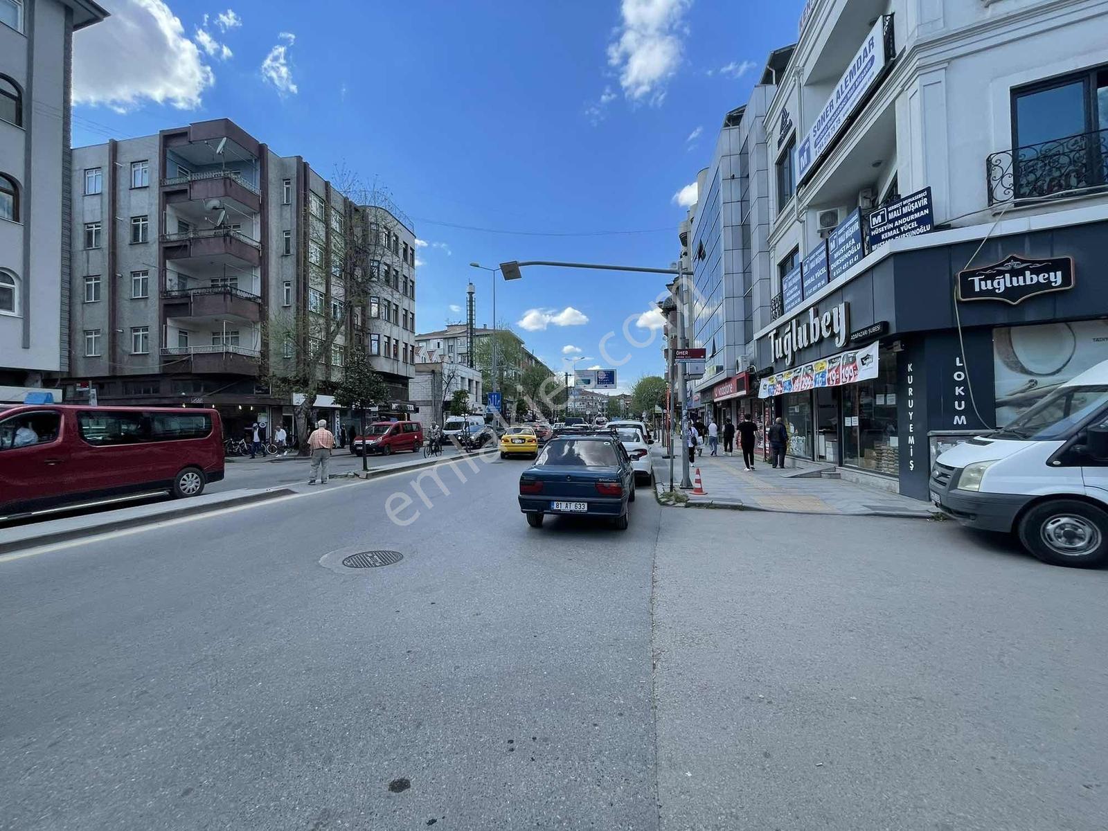 Remax Uğur Çakar'dan Yeni Camii Bölgesi Kiralık Ofis - Görsel 2