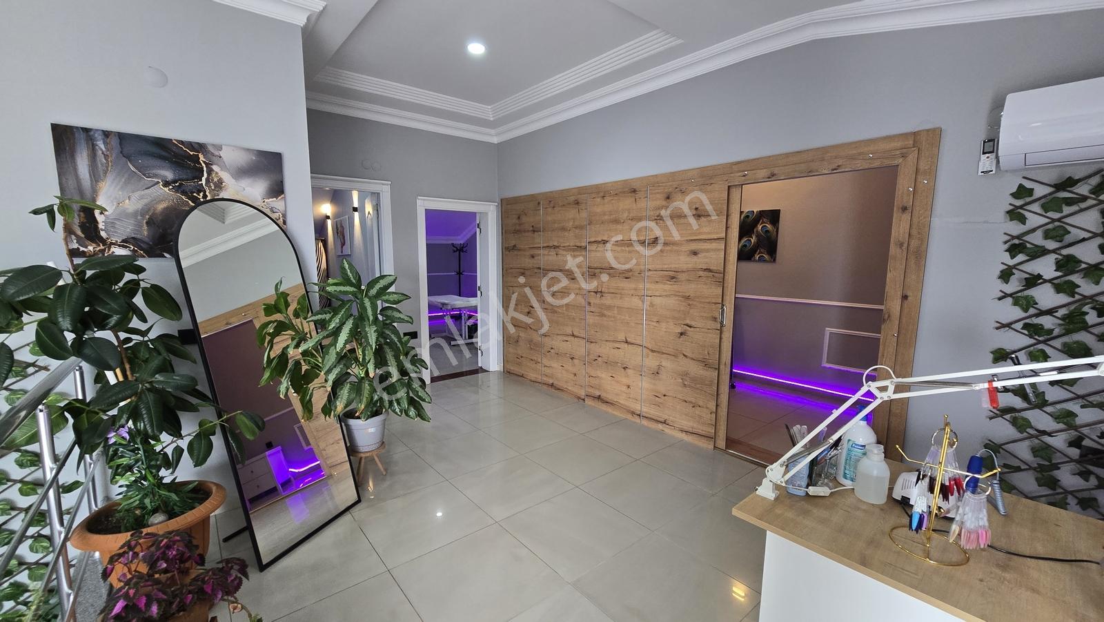 Cadde Üzeri Devren Kiralık Tam Donanımlı Güzellik Merkezi - Görsel 17