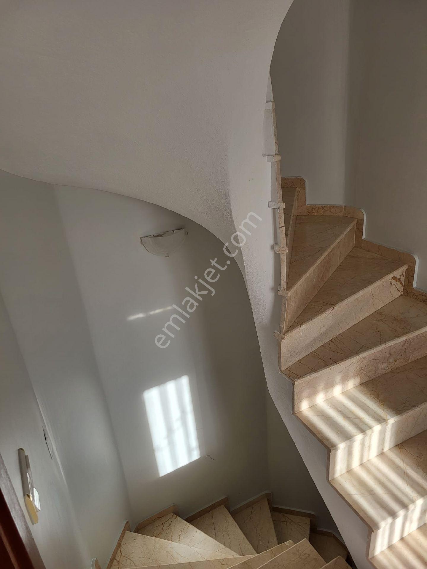 Kadınlar Denizi Bahçeli Triplex Villa - Görsel 18
