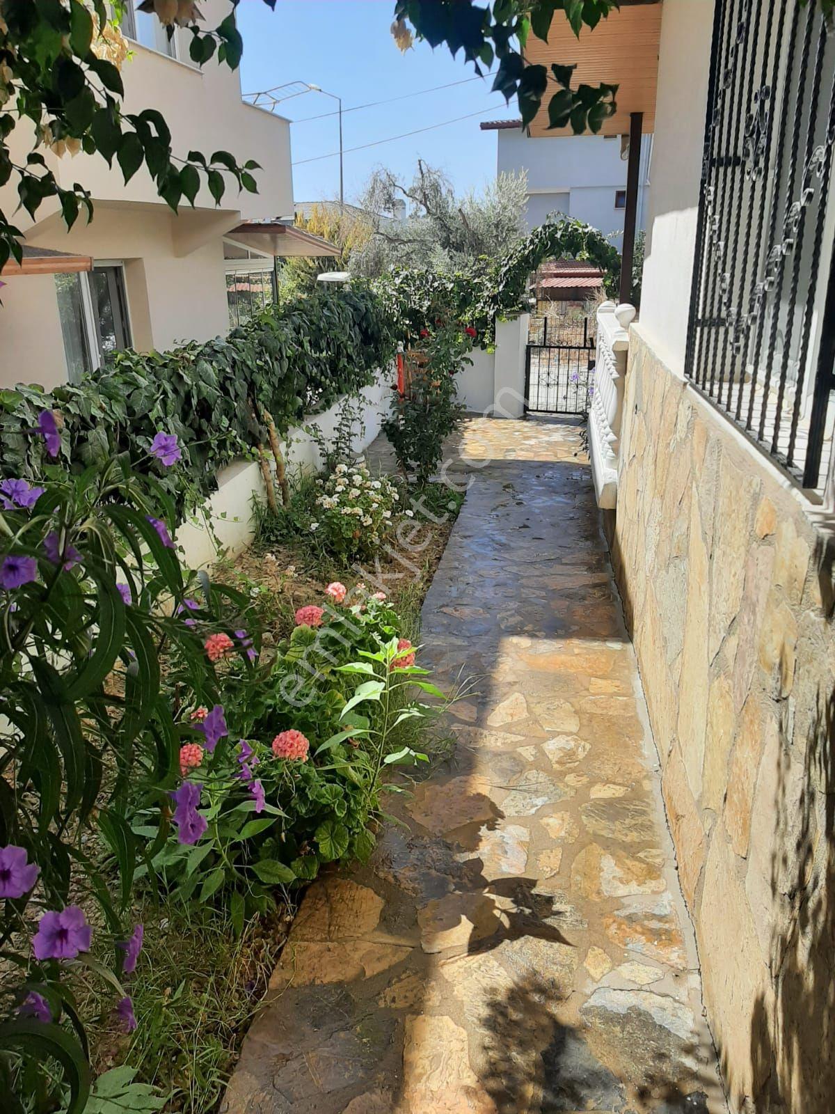 Kadınlar Denizi Bahçeli Triplex Villa - Görsel 25
