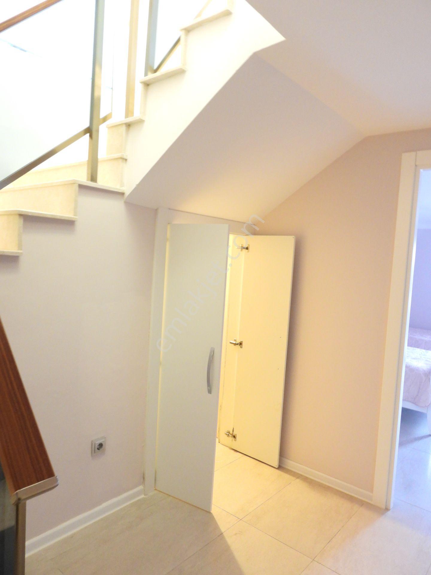Güzelbahçe Kahramandere De Müstakil Havuzlu Otoparklı Güvenlikli Kiralık Villa - Görsel 23