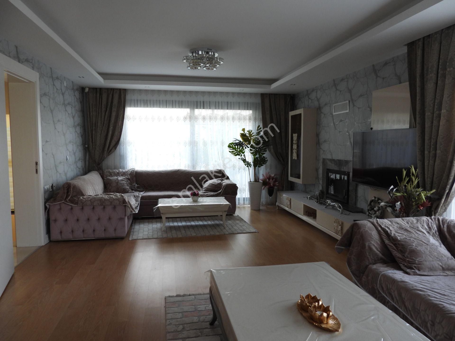 Güzelbahçe Kahramandere De Müstakil Havuzlu Otoparklı Güvenlikli Kiralık Villa - Görsel 16