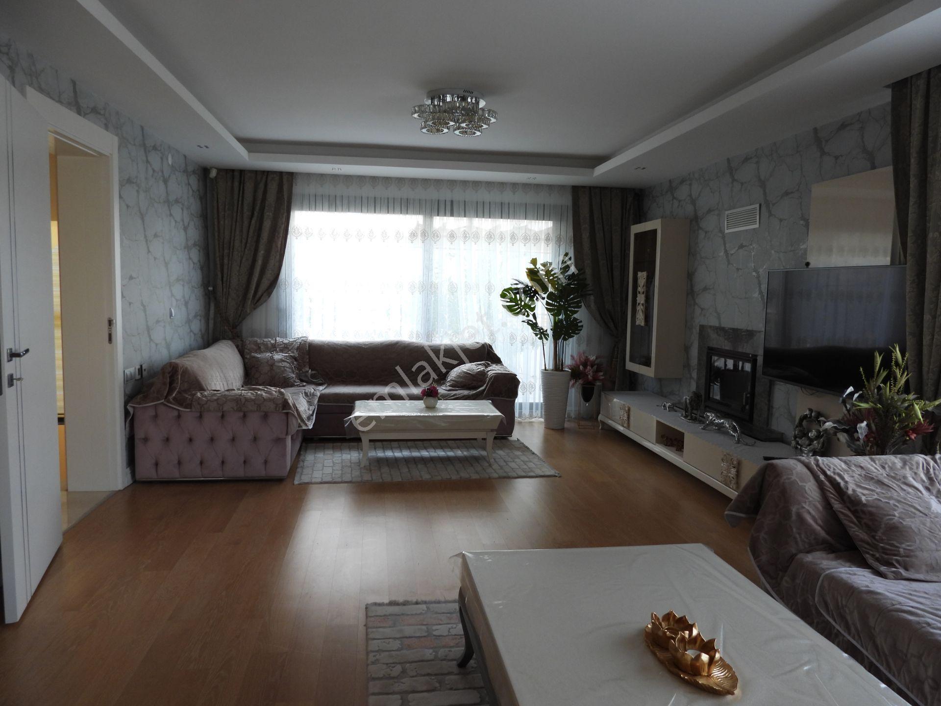 Güzelbahçe Kahramandere De Müstakil Havuzlu Otoparklı Güvenlikli Kiralık Villa - Görsel 15