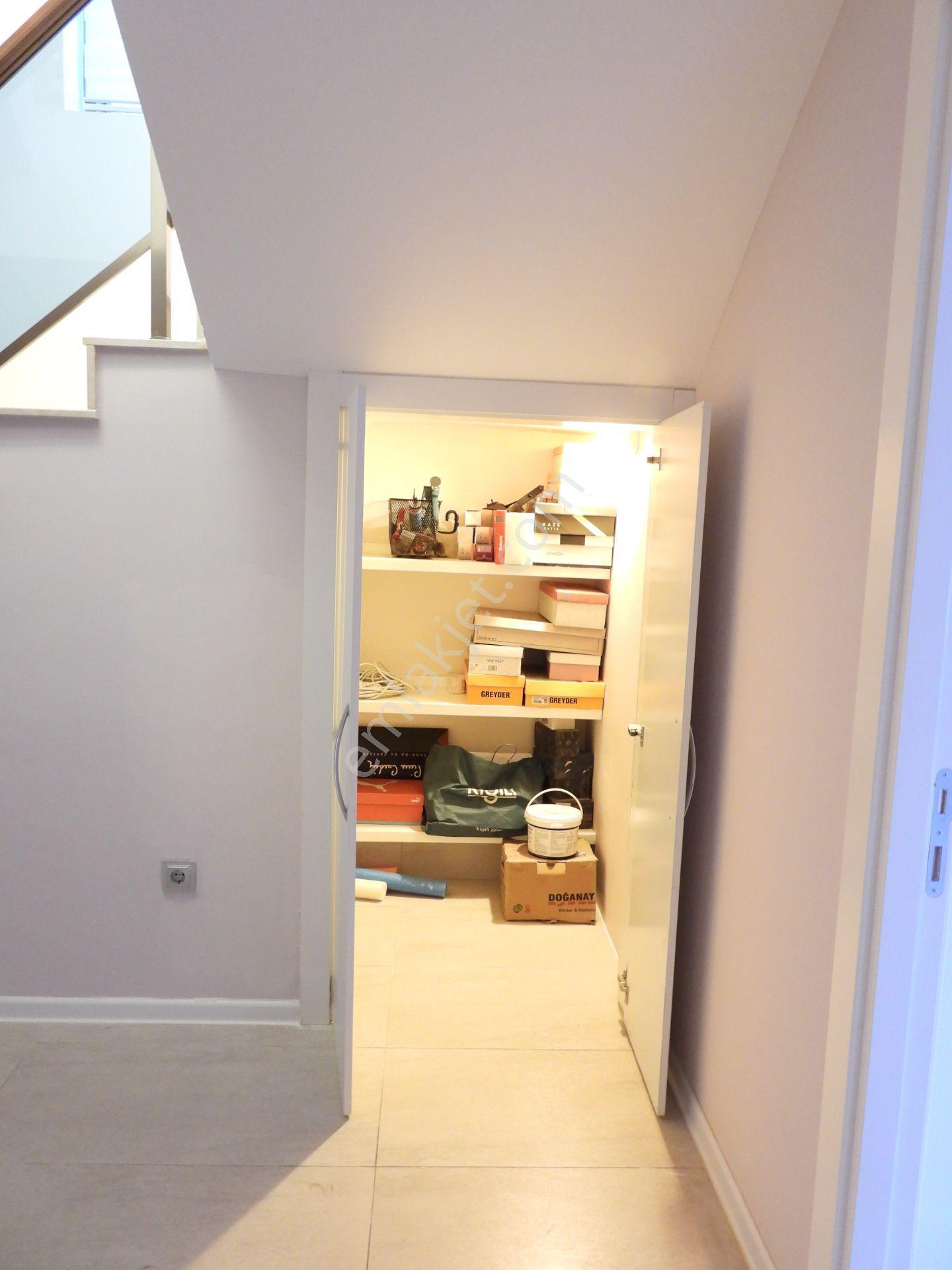 Güzelbahçe Kahramandere De Müstakil Havuzlu Otoparklı Güvenlikli Kiralık Villa - Görsel 24