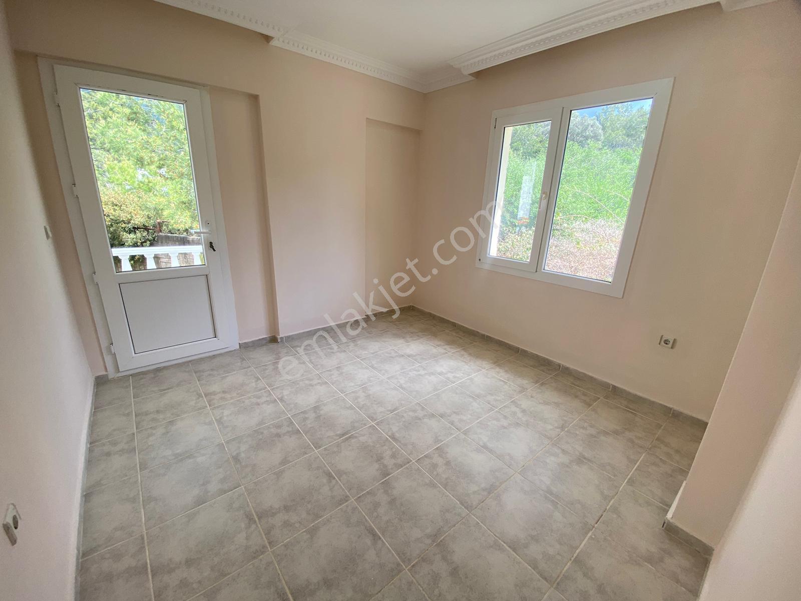 İzmir Özdere'de Havuzlu Site İçinde Satılık Villa - Görsel 19