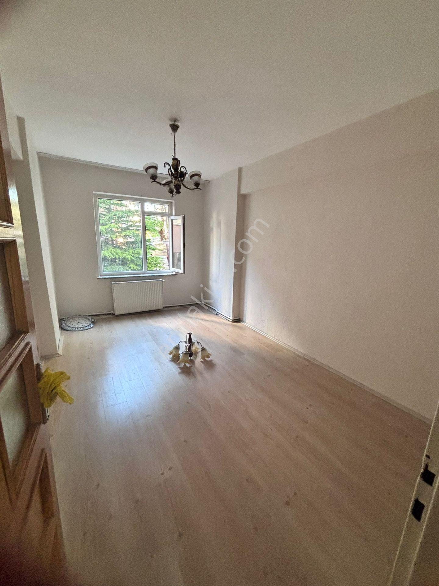 Kütahya Merkezde Kiralık Aileye 3+1 Geniş - Görsel 11