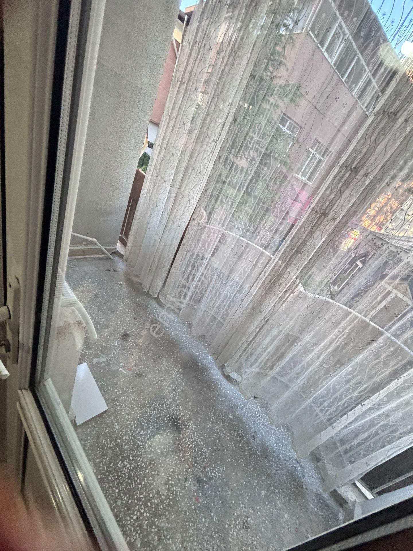 Kütahya Merkezde Kiralık Aileye 3+1 Geniş - Görsel 2