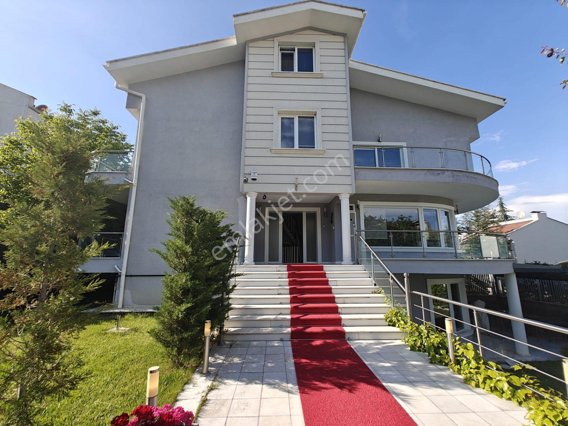 Çayyolu Prof.ahmet Taner Kışlalı Mahallesi İlko Konutlarında Satılık 5+2 Villa - Görsel 2