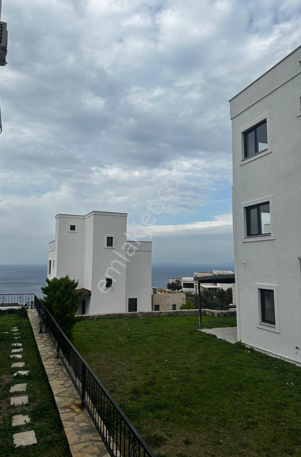 Gündoğan Kızılburun Deniz Manzaralı Bahçe Kullanımlı Ortak Havuzlu Sitede Bakımlı Villa - Görsel 32