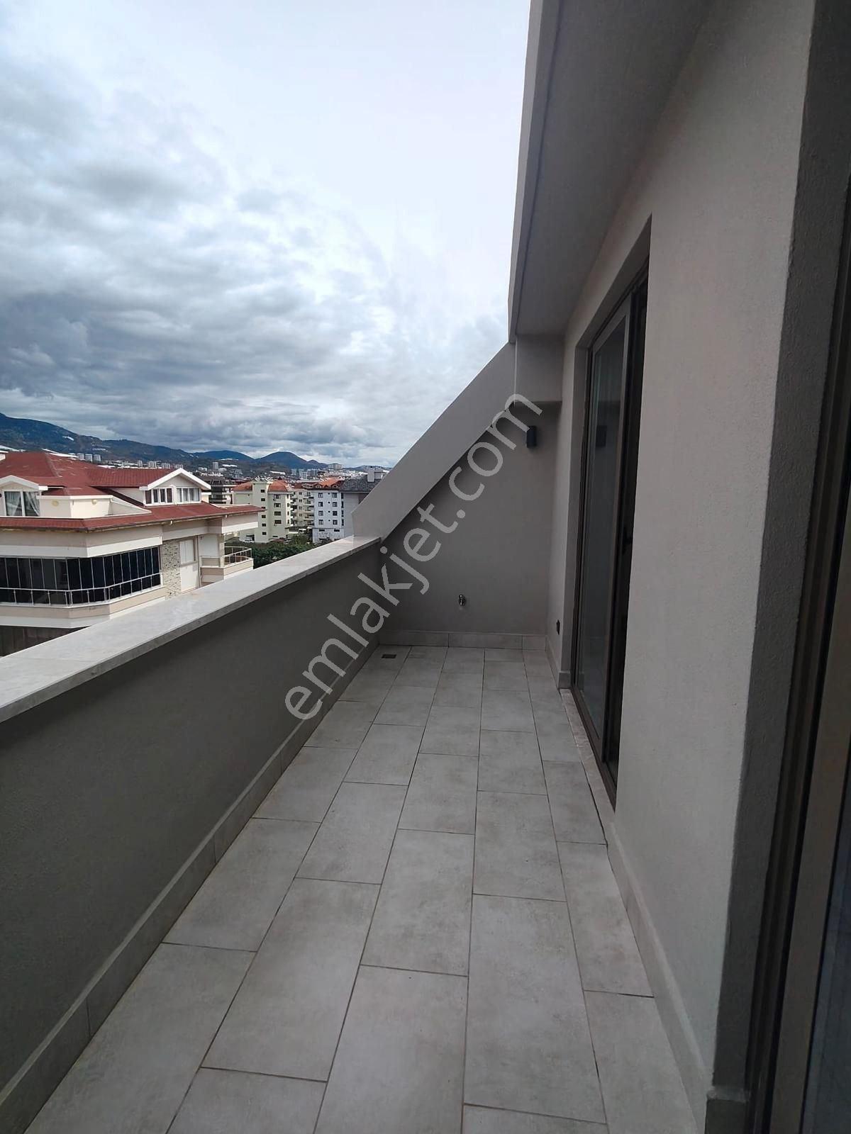 Alanya Kestel'de Denize Sıfır Lüks 2+1 Dubleks Daire - Görsel 25