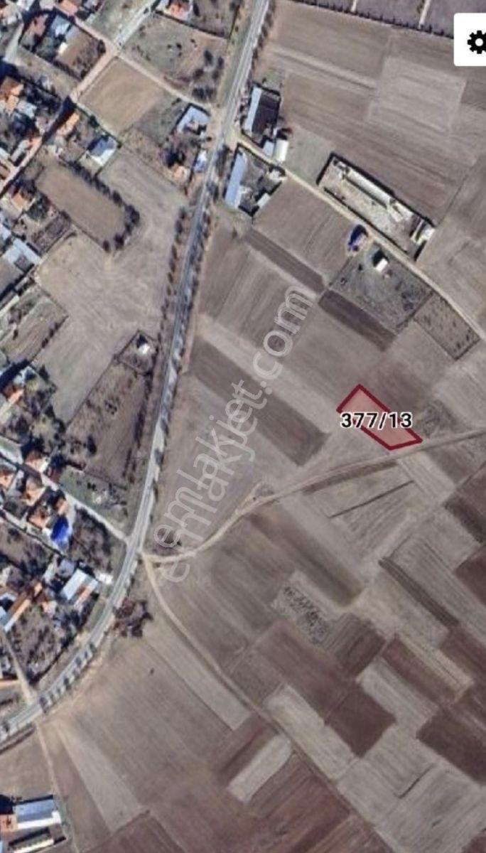 Akören Merkez Hacılarda Satılık 1048 M2 İmar Dibi Tarla - Görsel 9