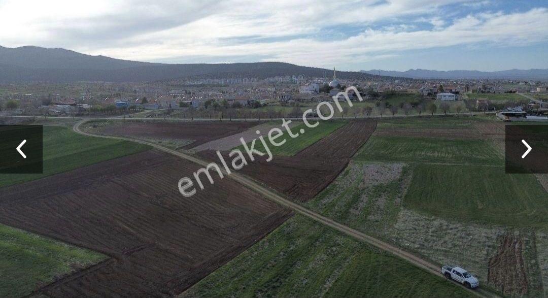 Akören Merkez Hacılarda Satılık 1048 M2 İmar Dibi Tarla - Görsel 7