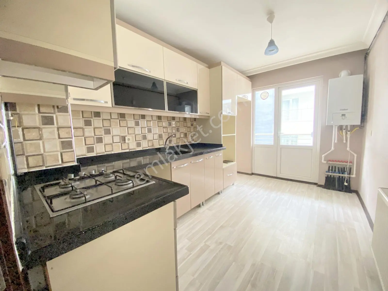 Doğantepe'de, 3+1, 2. Katta, Asansörlü, Manzaralı Daire!