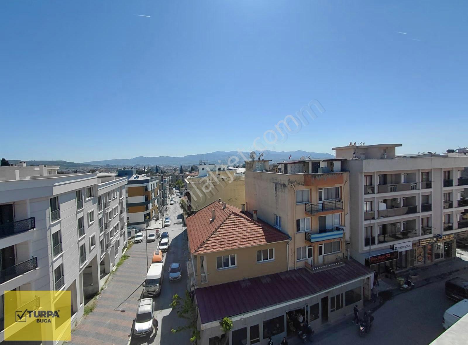Turpa Buca'dan Satılık 1+1 Teraslı Geniş Daire Yaylacıkta - Görsel 21