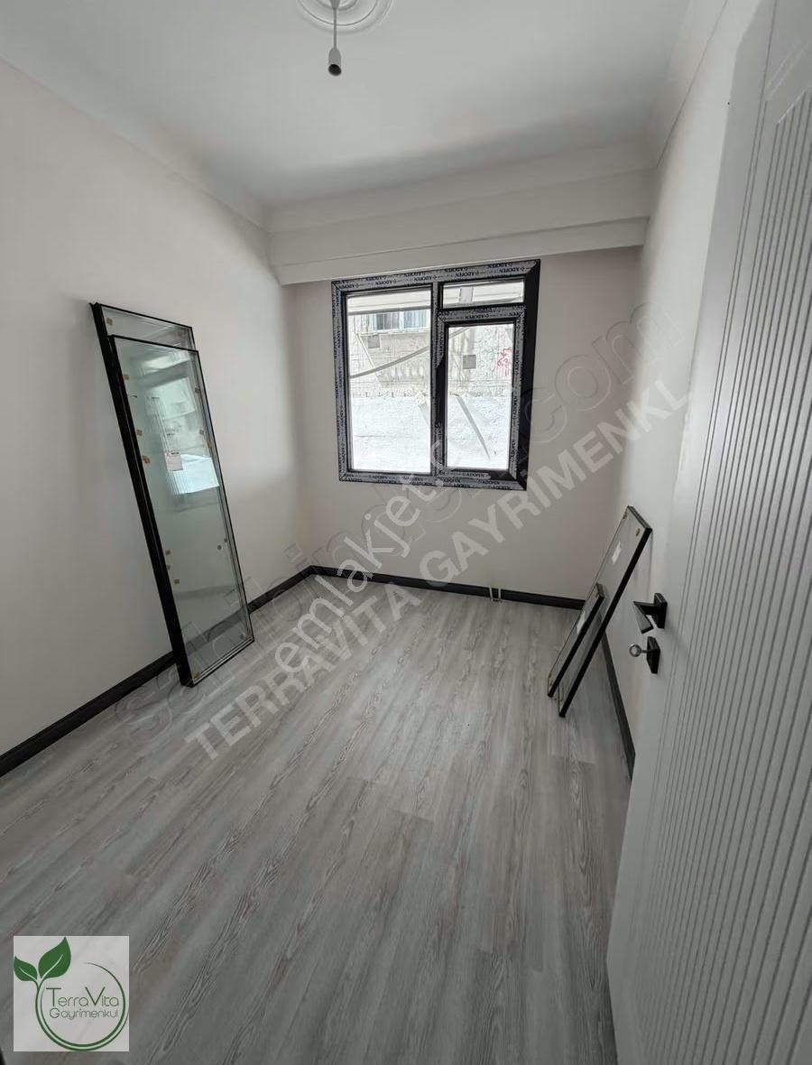 Tahtakale Avcılar'da 2+1 Giriş Kiralık Daire - Görsel 3