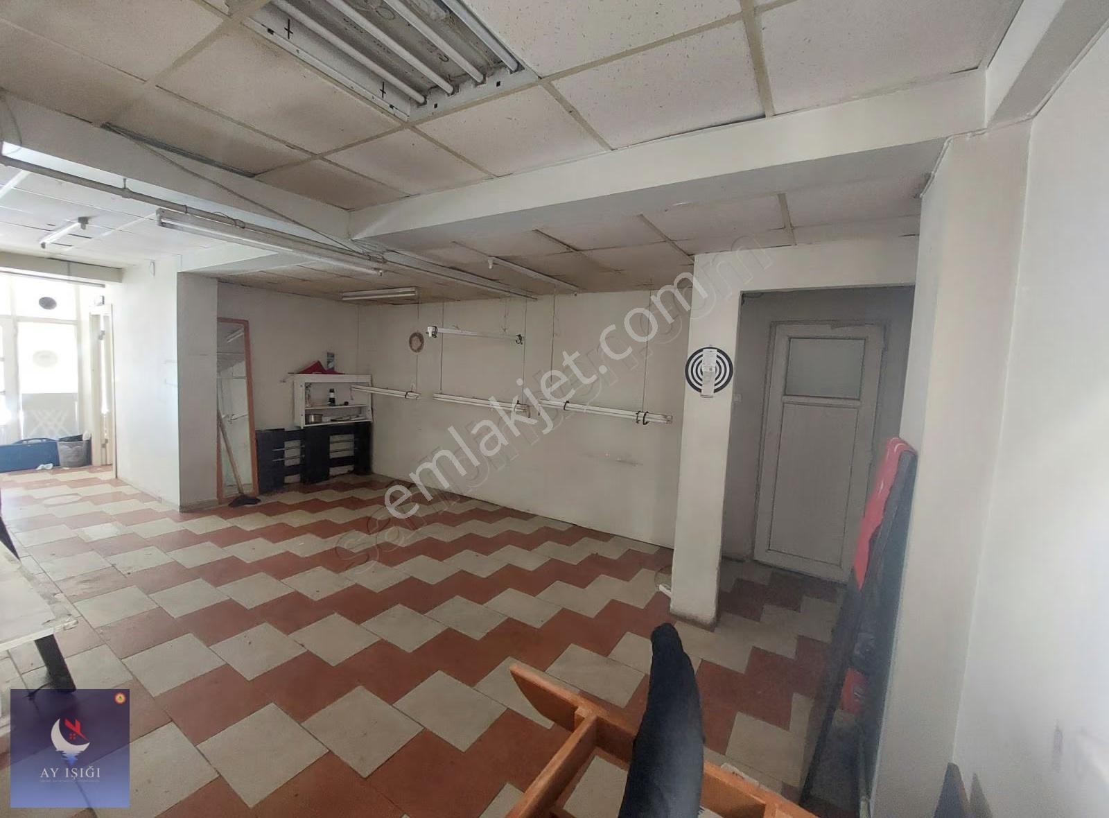 Ayışığından Molla Gürani Metrosuna Yakın 80 M2 Kiralık Dükkan - Görsel 8